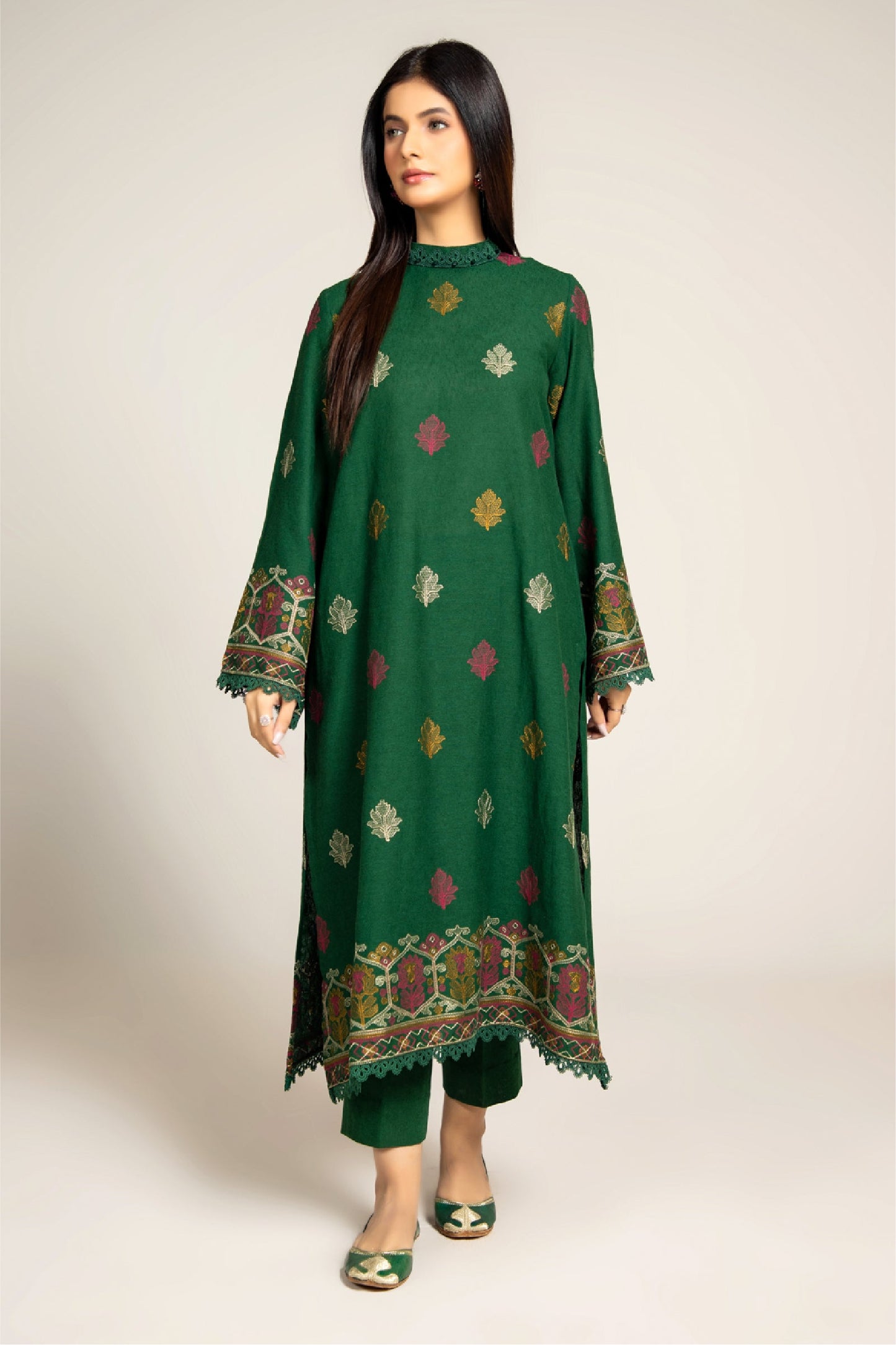 EMBROIDERED COTTON KARANDI 2 PCS (UNSTITCHED)