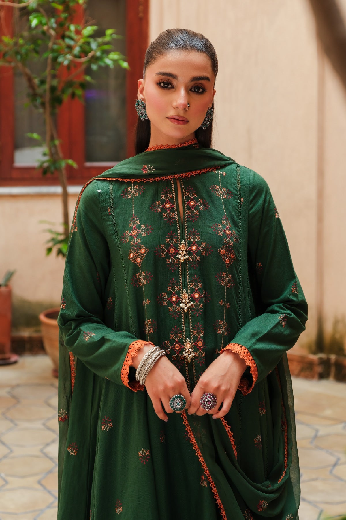 EMBROIDERED SLUB KHADDAR 3 PCS (UNSTITCHED)