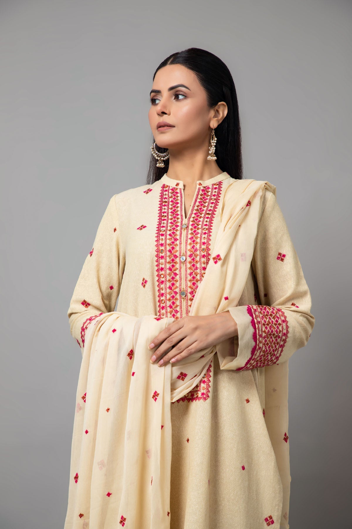 EMBROIDERED COTTON KARANDI 3 PCS (UNSTITCHED)