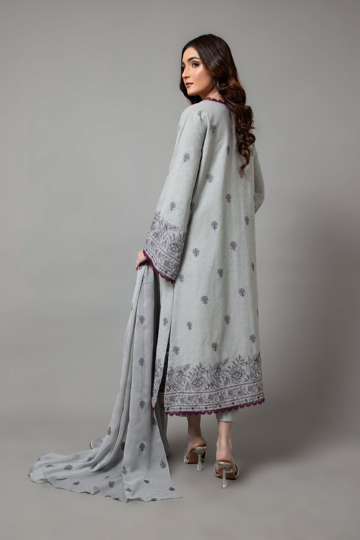 EMBROIDERED COTTON KARANDI 3 PCS (UNSTITCHED)