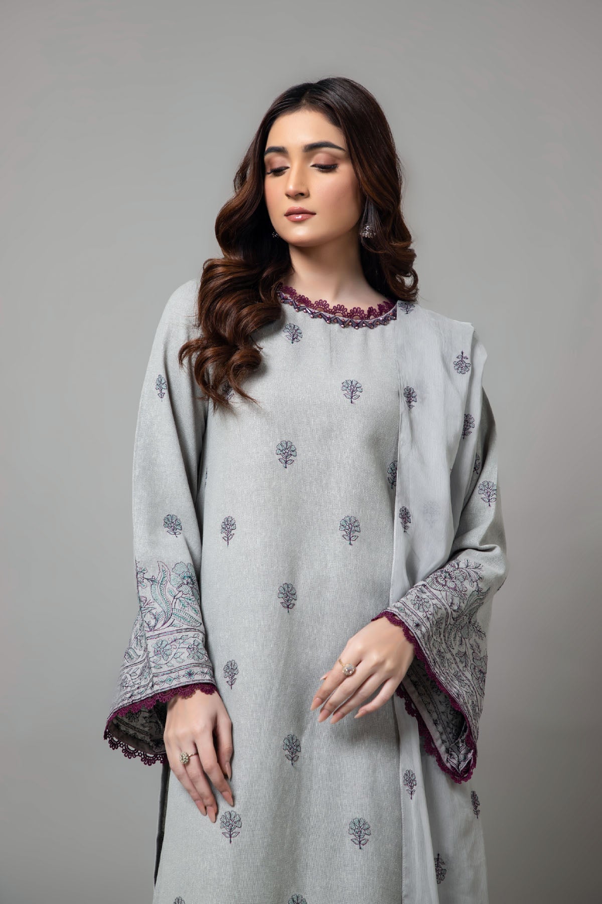 EMBROIDERED COTTON KARANDI 3 PCS (UNSTITCHED)