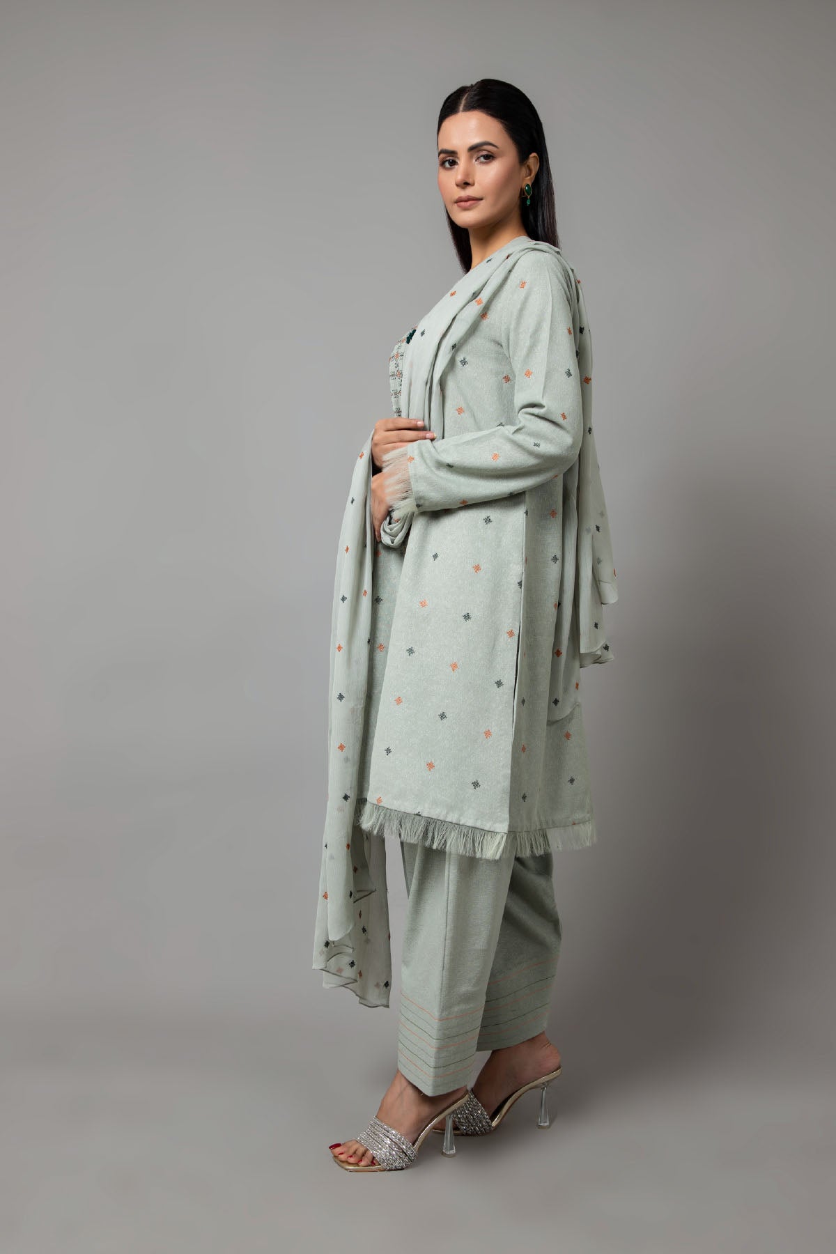EMBROIDERED COTTON KARANDI 3 PCS (UNSTITCHED)