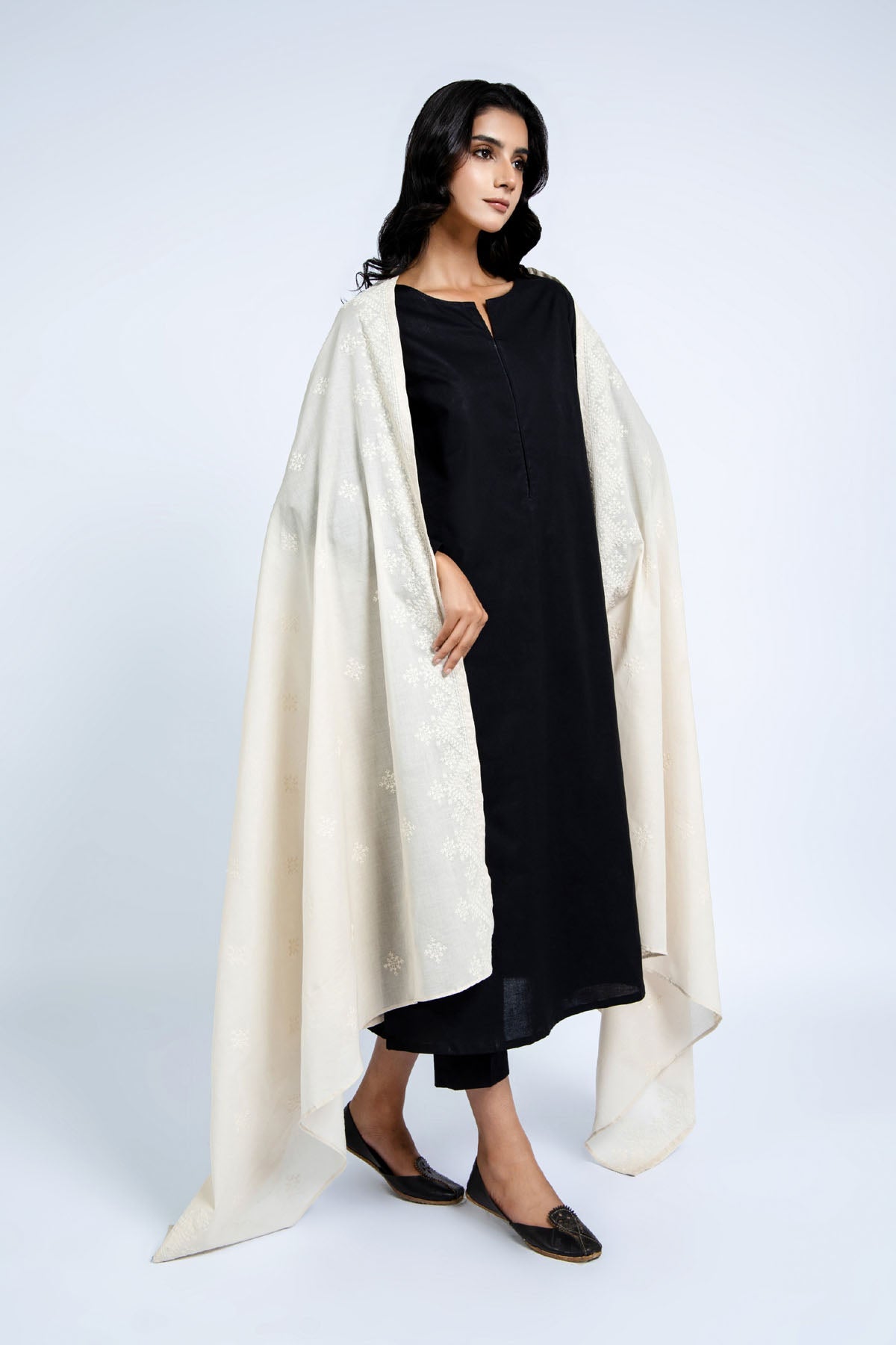 EMBROIDERED LAWN SHAWL