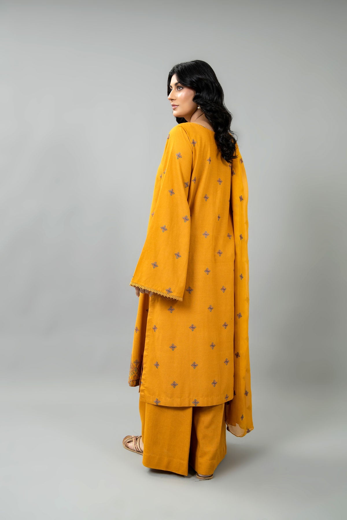 EMBROIDERED KARANDI LAWN 3 PCS (UNSTITCHED)