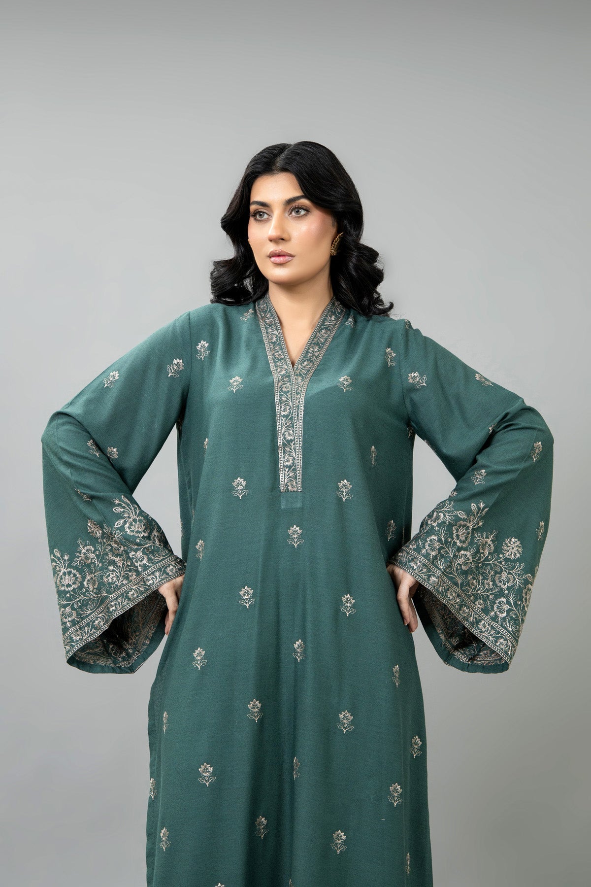 EMBROIDERED KARANDI LAWN 2 PCS (UNSTITCHED)