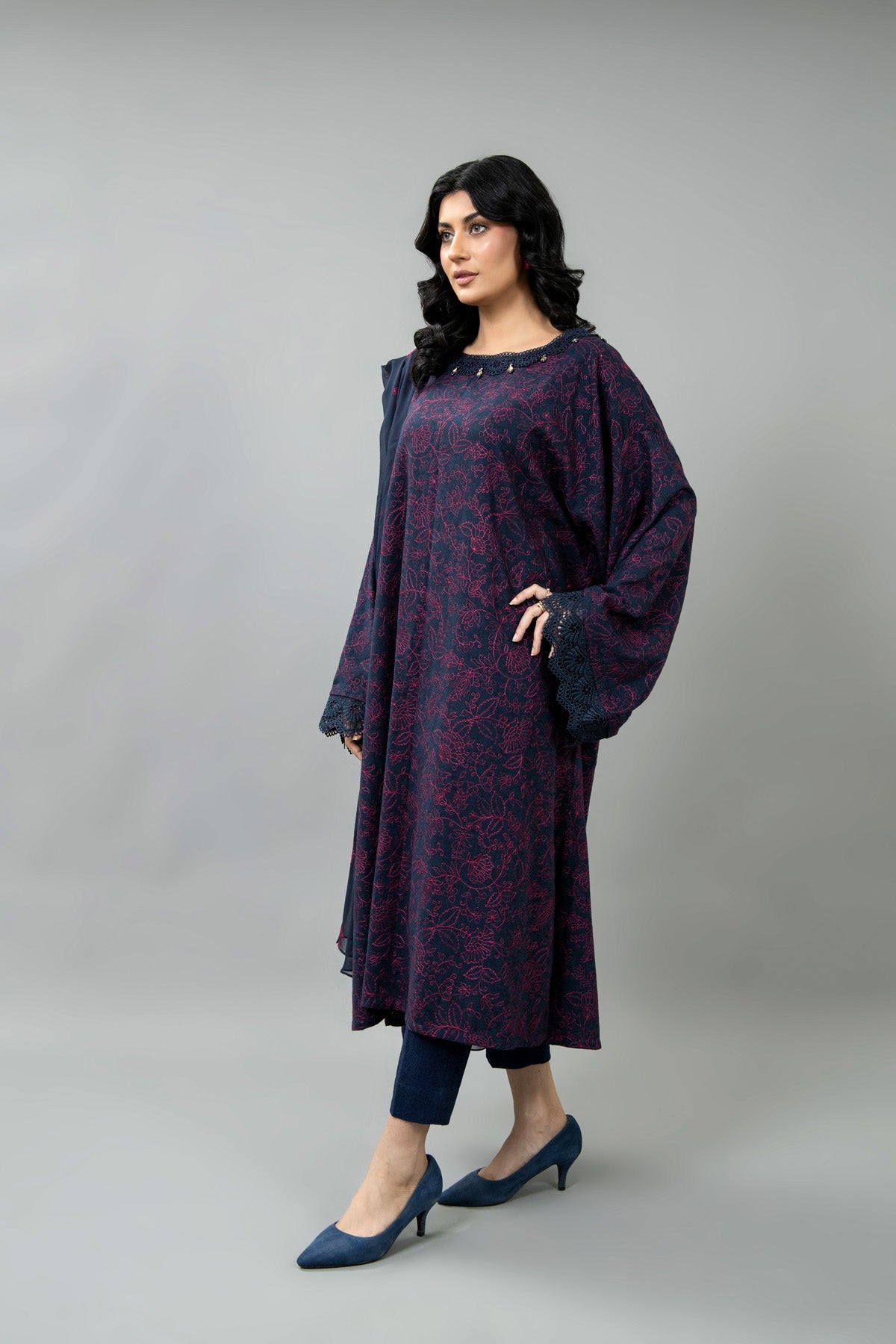 EMBROIDERED COTTON KARANDI 3 PCS (UNSTITCHED)