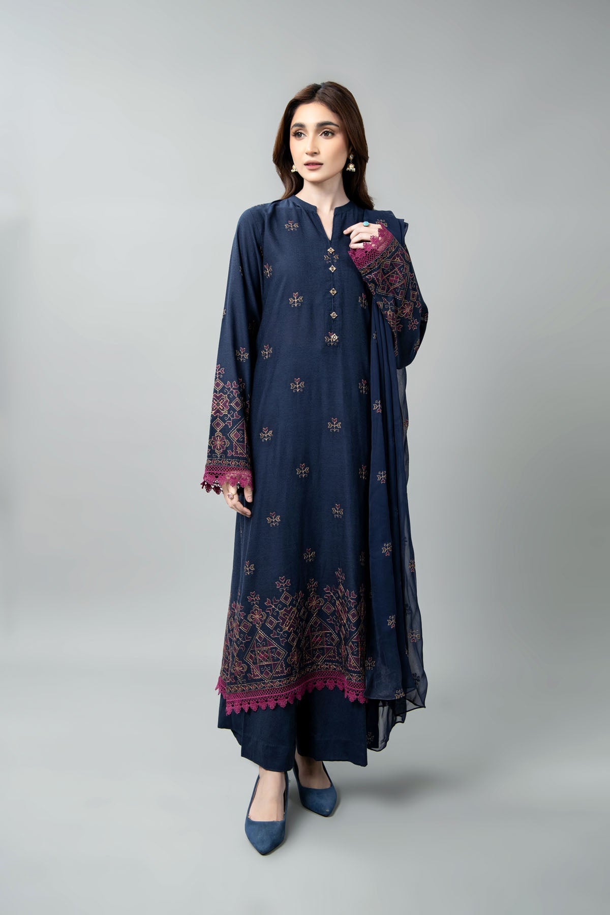 EMBROIDERED KARANDI LAWN 3 PCS (UNSTITCHED)