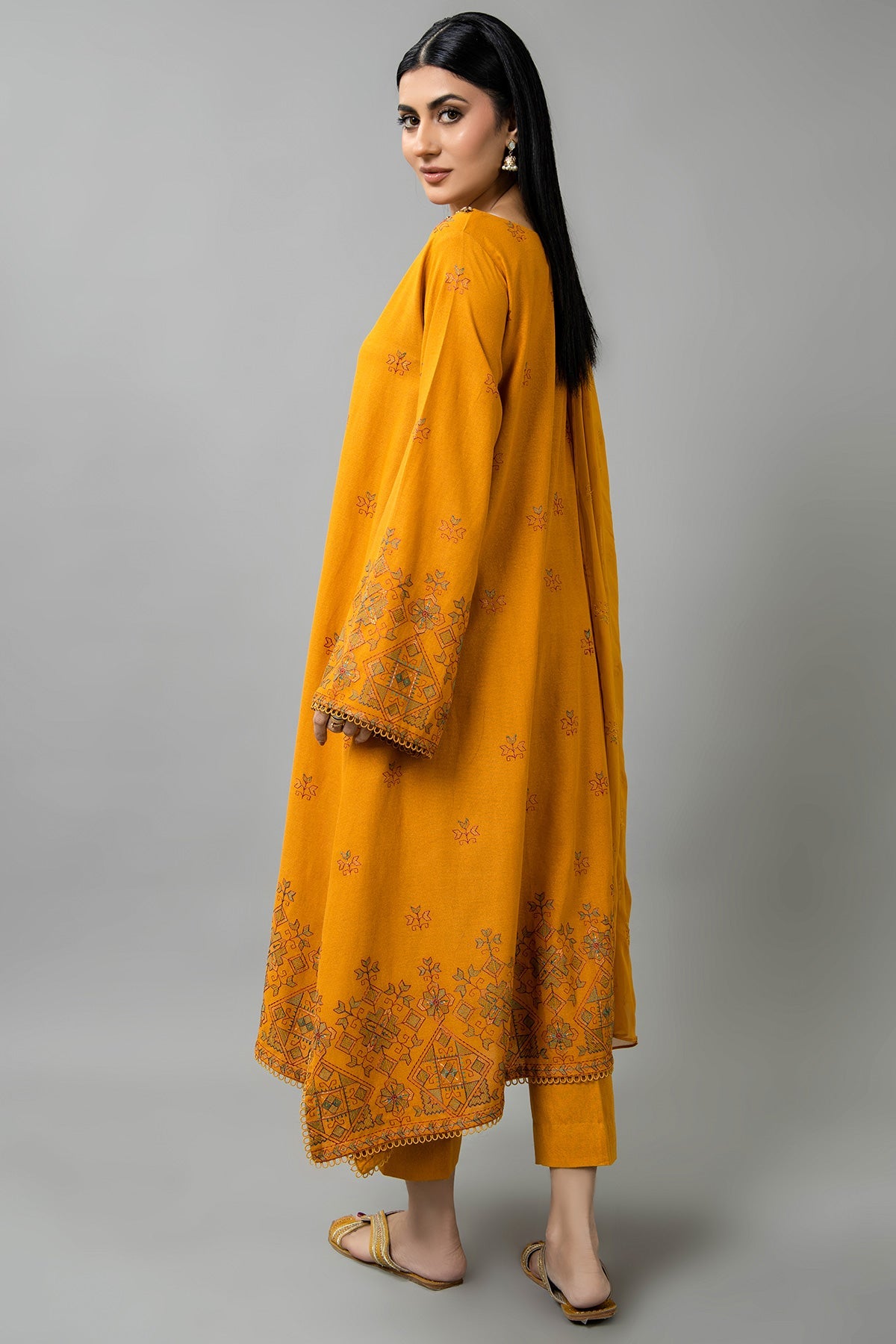 EMBROIDERED KARANDI LAWN 3 PCS (UNSTITCHED)