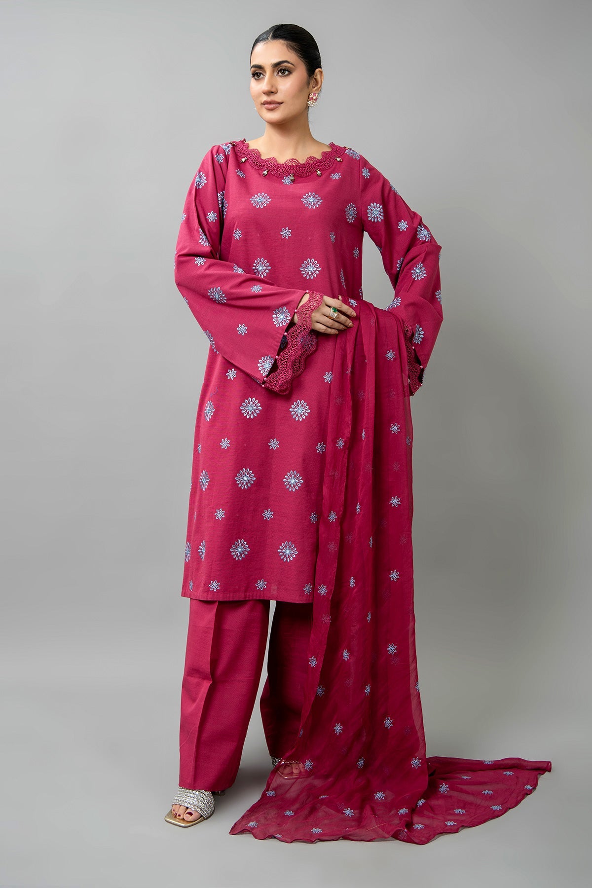 EMBROIDERED SLUB KHADDAR 3 PCS (UNSTITCHED)