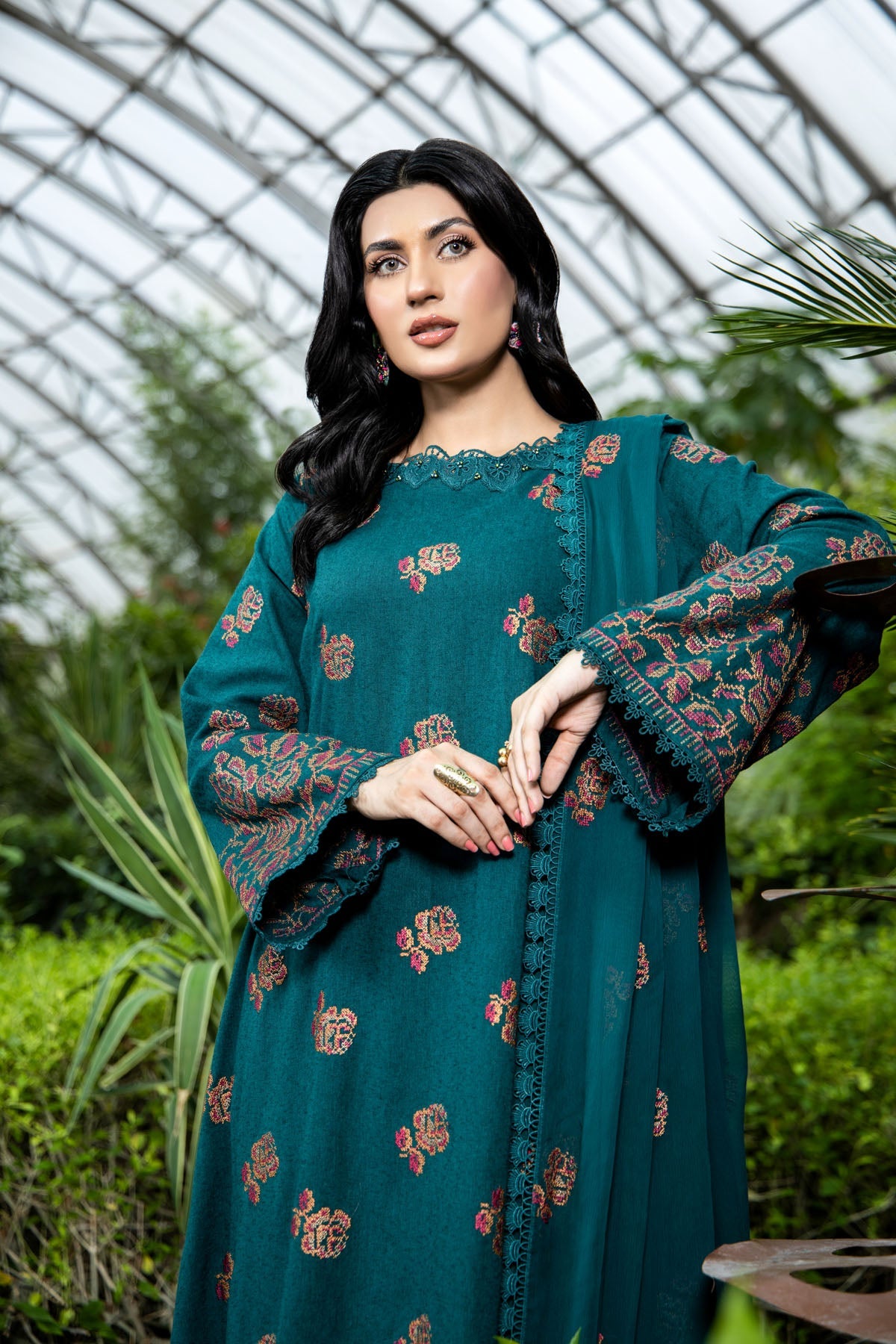 EMBROIDERED COTTON KARANDI 3 PCS (UNSTITCHED)