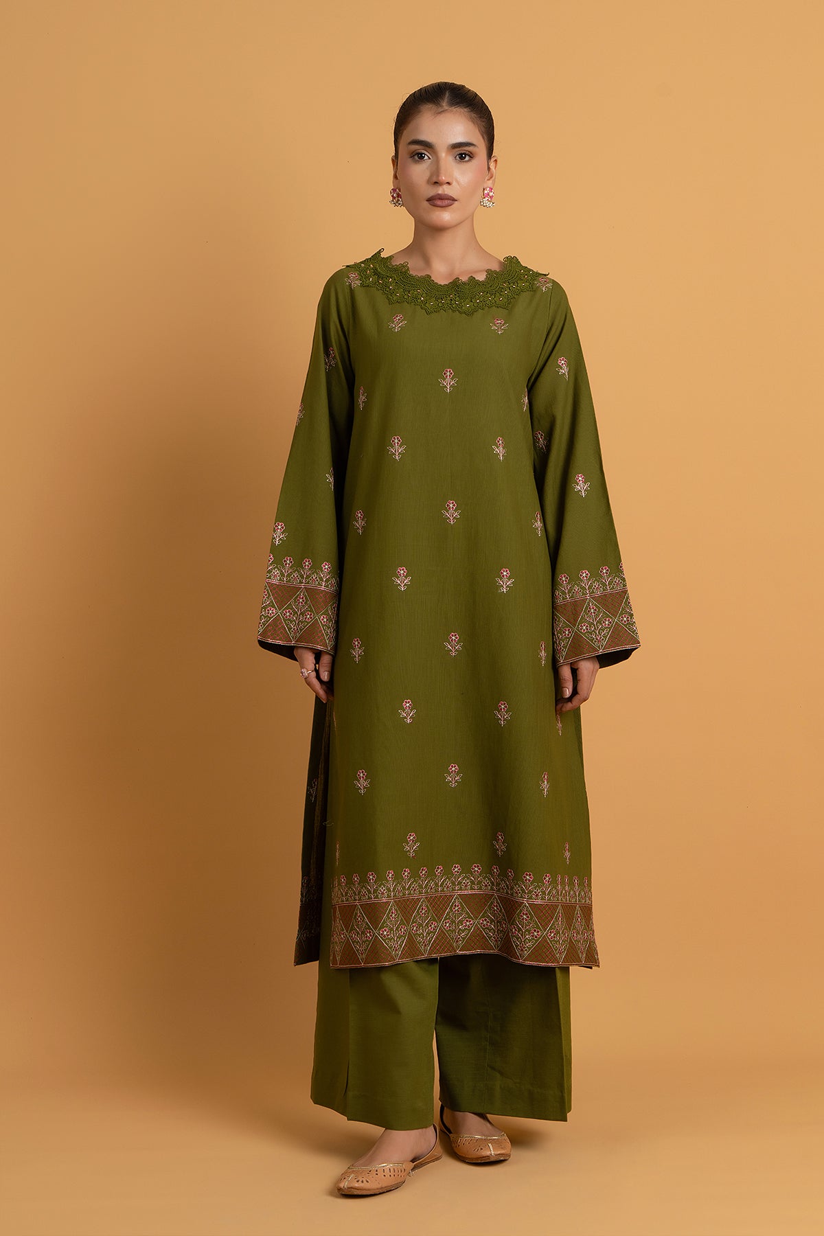 EMBROIDERED SLUB KHADDAR 2 PCS (UNSTITCHED)