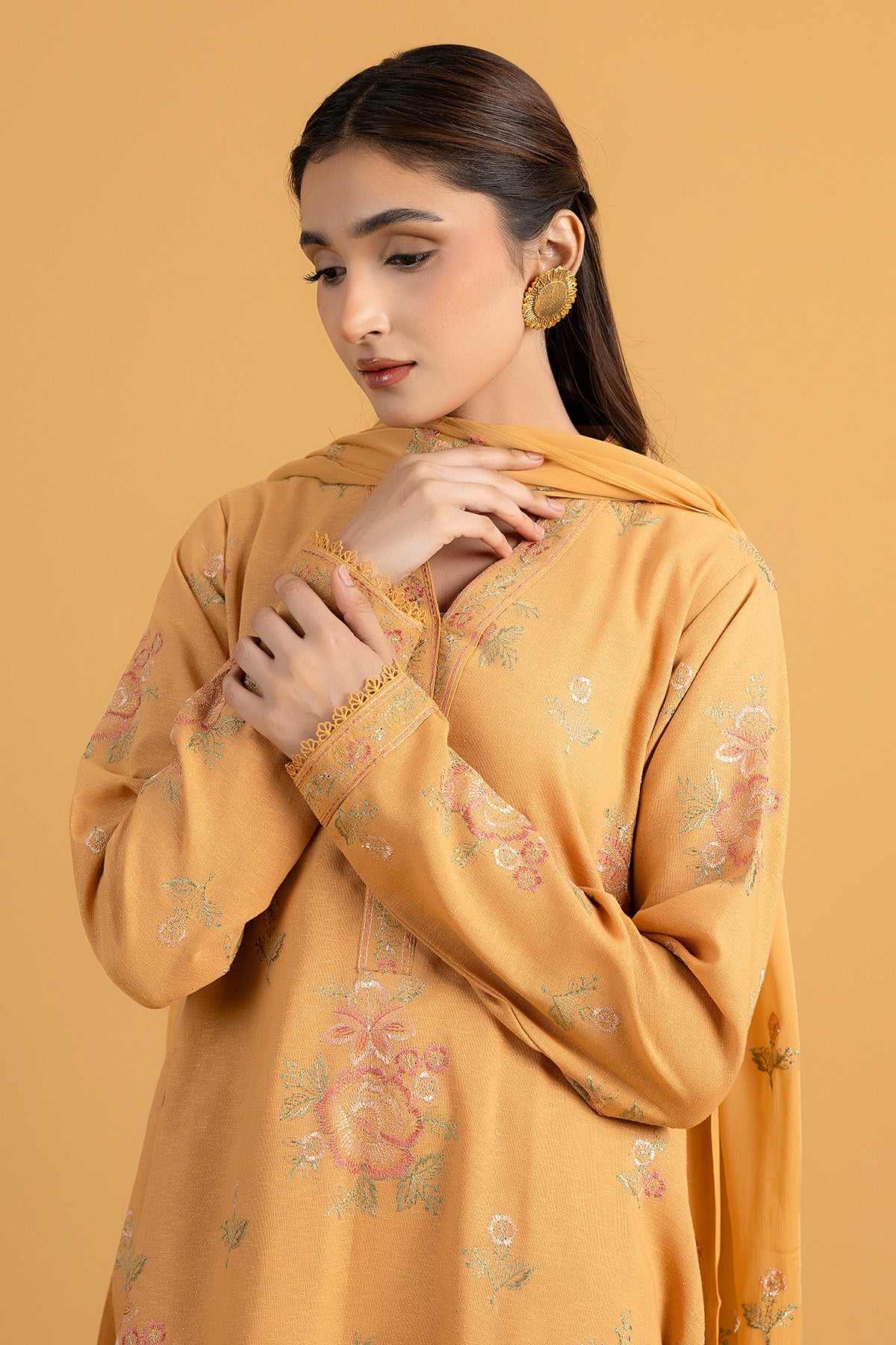 EMBROIDERED COTTON KARANDI 3 PCS (UNSTITCHED)