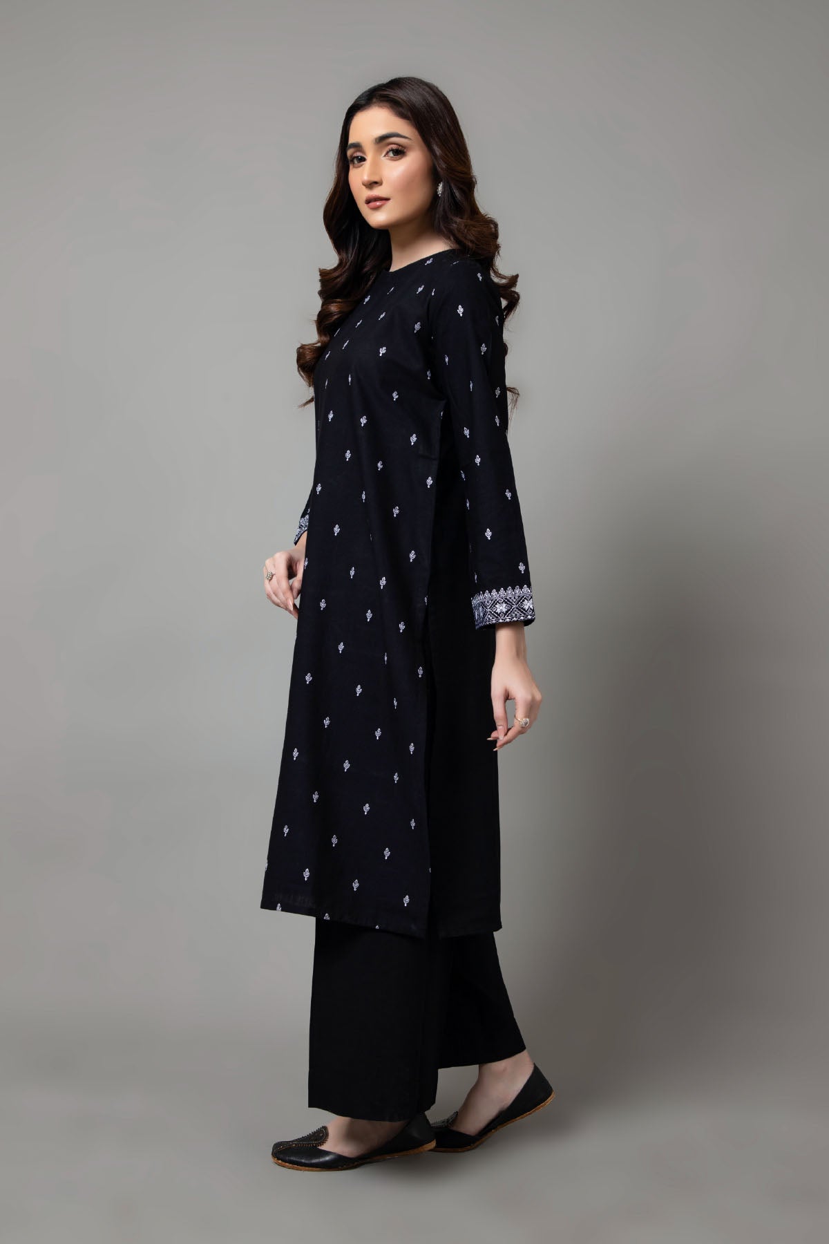 PRET EMBROIDERED SLUB KHADDAR 3 PCS