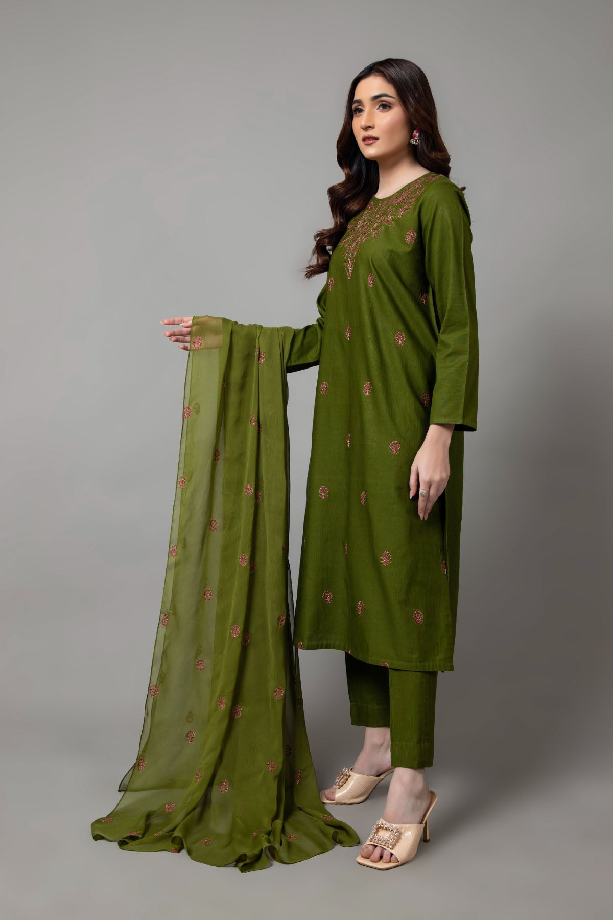 PRET EMBROIDERED SLUB KHADDAR 3 PCS