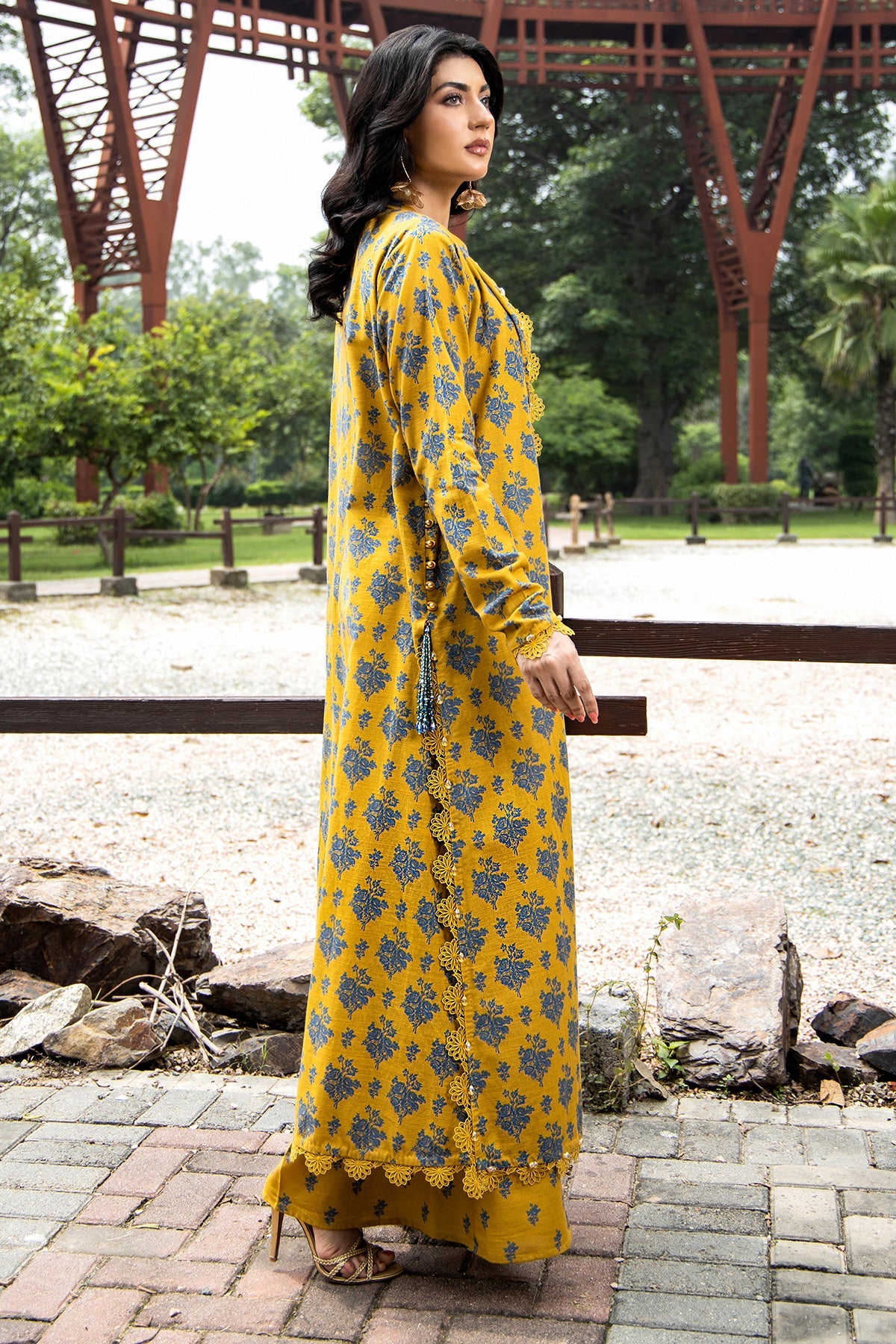 PRINTED SLUB KHADDAR 2 PCS (UNSTITCHED)