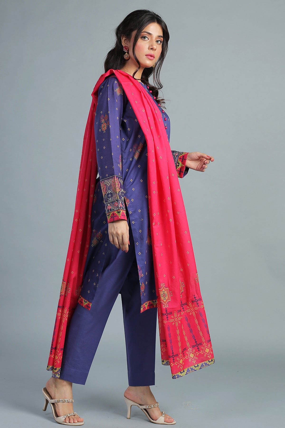 PRET PRINTED LAWN 3 PCS