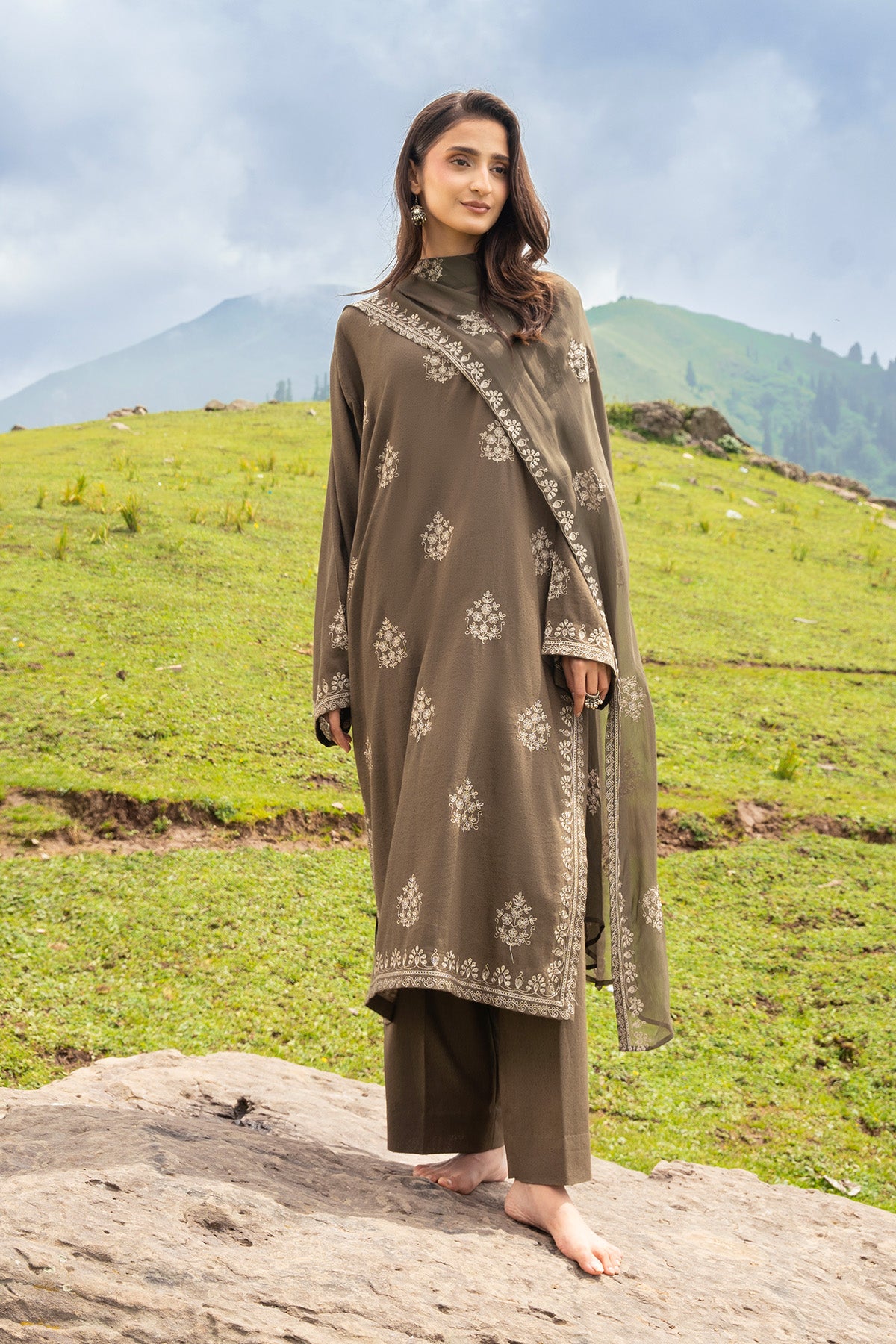 PRET EMBROIDERED & EMBELISHED KARANDI LAWN 3 PCS