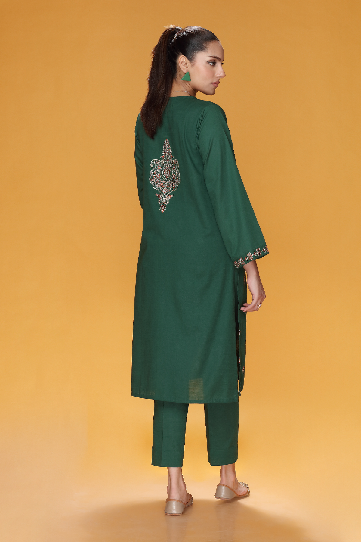 PRET EMBROIDERED KHADDAR 2 PCS