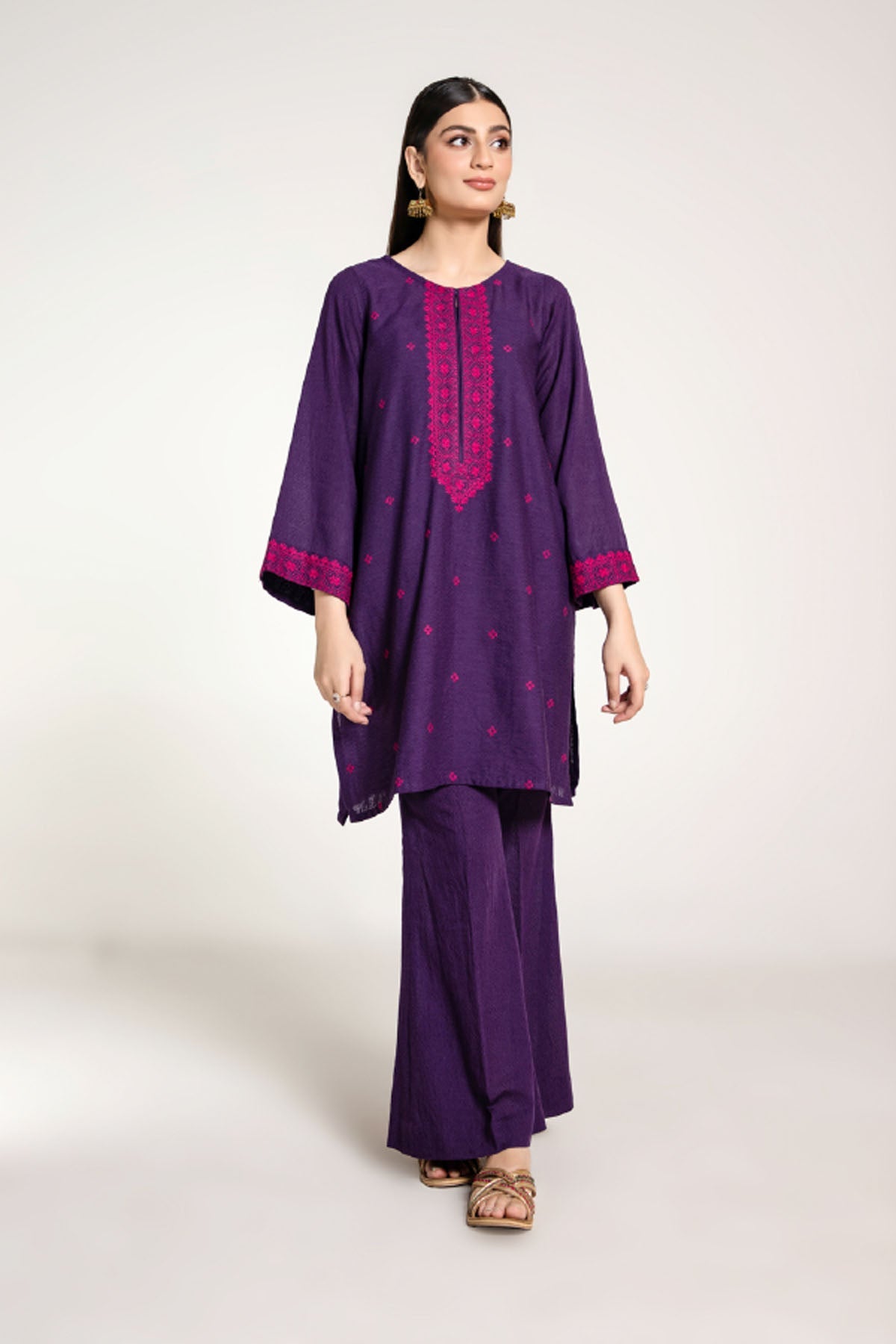 PRET EMBROIDERED KARANDI LAWN 2 PCS