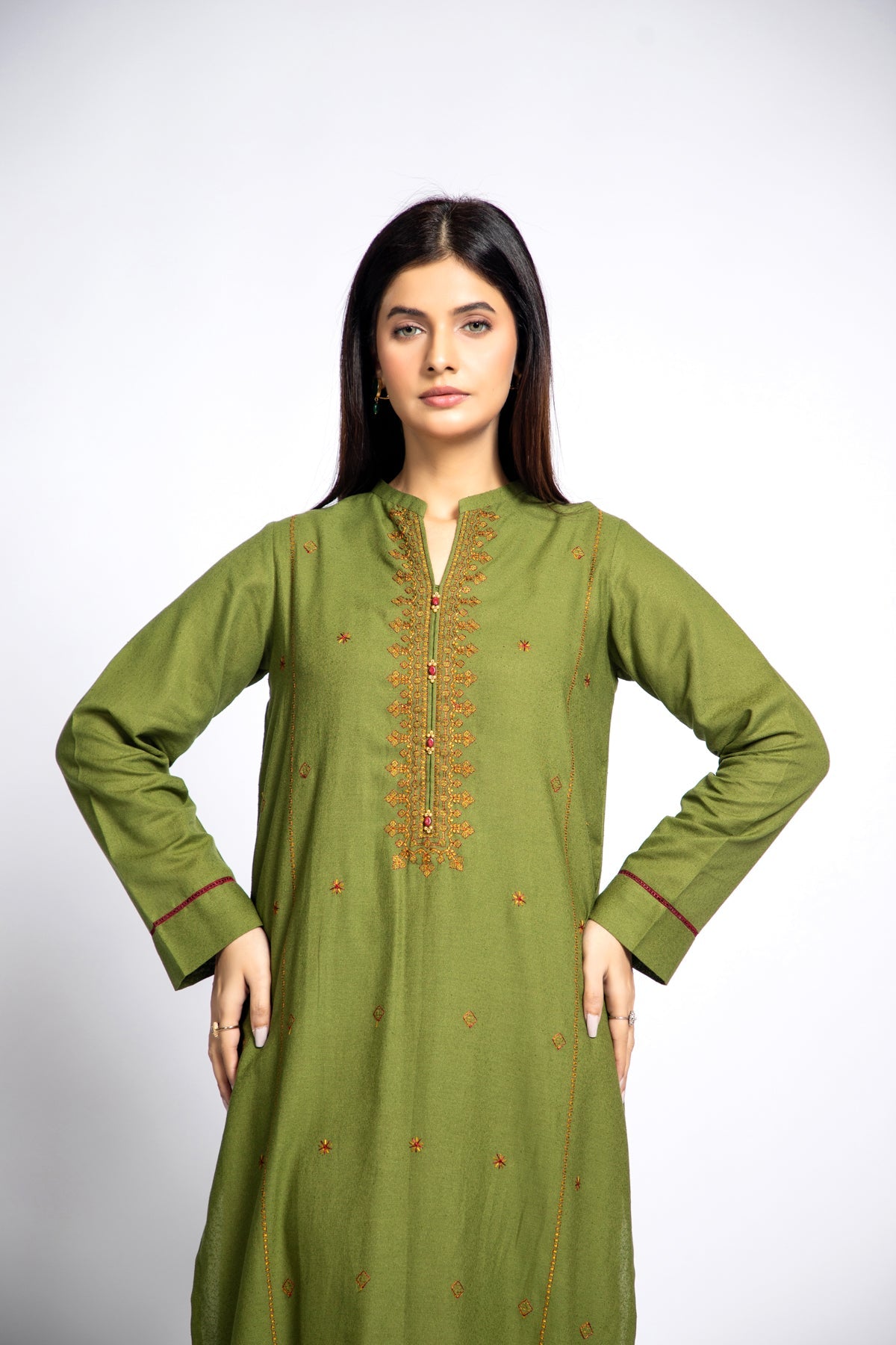 PRET EMBROIDERED KARANDI LAWN 2 PCS