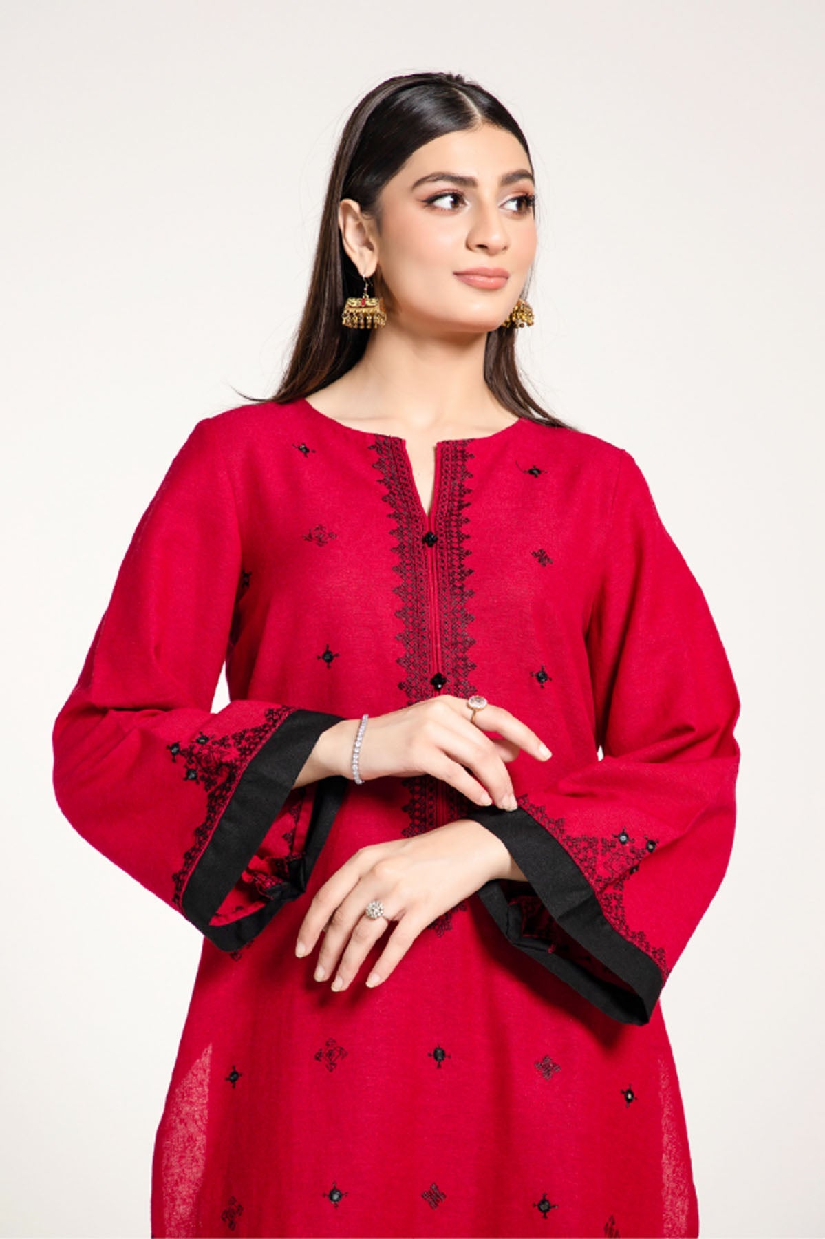 PRET EMBROIDERED COTTON KARANDI 2 PCS