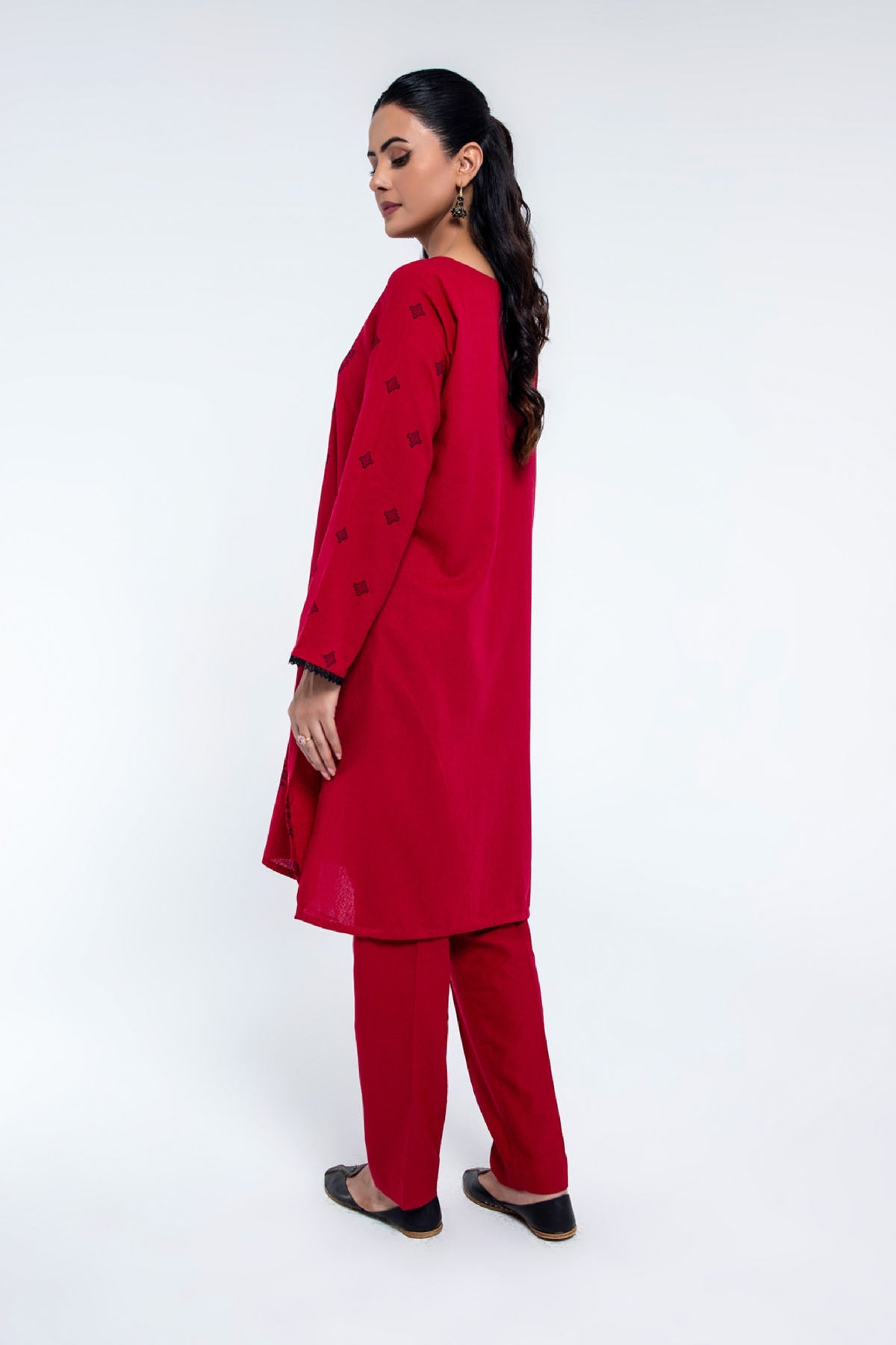 PRET EMBROIDERED KARANDI LAWN 2 PCS