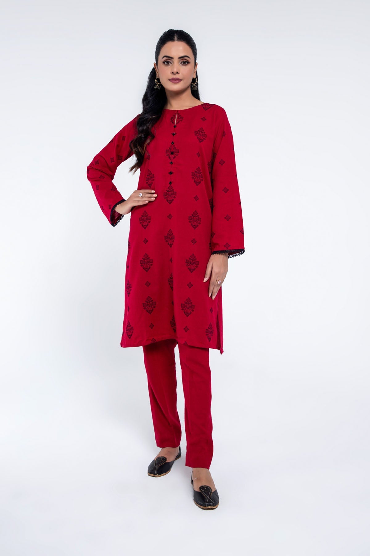 PRET EMBROIDERED KARANDI LAWN 2 PCS