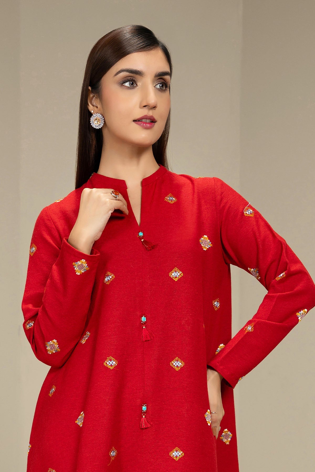 EMBROIDERED COTTON KARANDI 2PCS (UNSTITCHED)