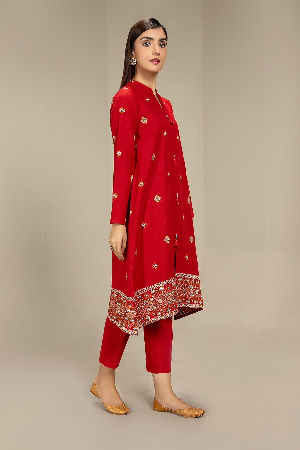 EMBROIDERED COTTON KARANDI 2PCS (UNSTITCHED)