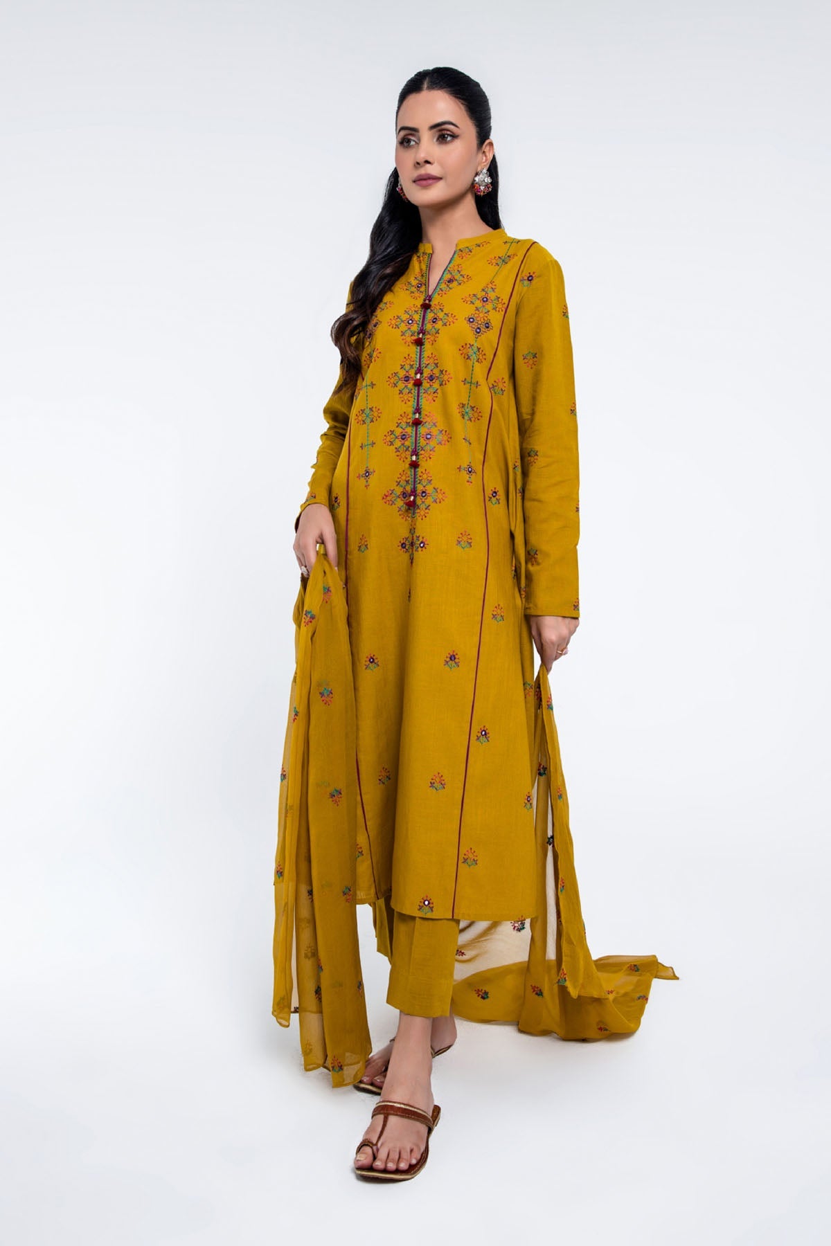 EMBROIDERED SLUB KHADDAR 3 PCS (UNSTITCHED)