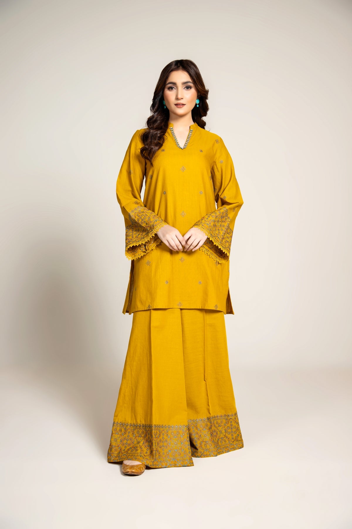 EMBROIDERED SLUB KHADDAR 2 PCS (UNSTITCHED)