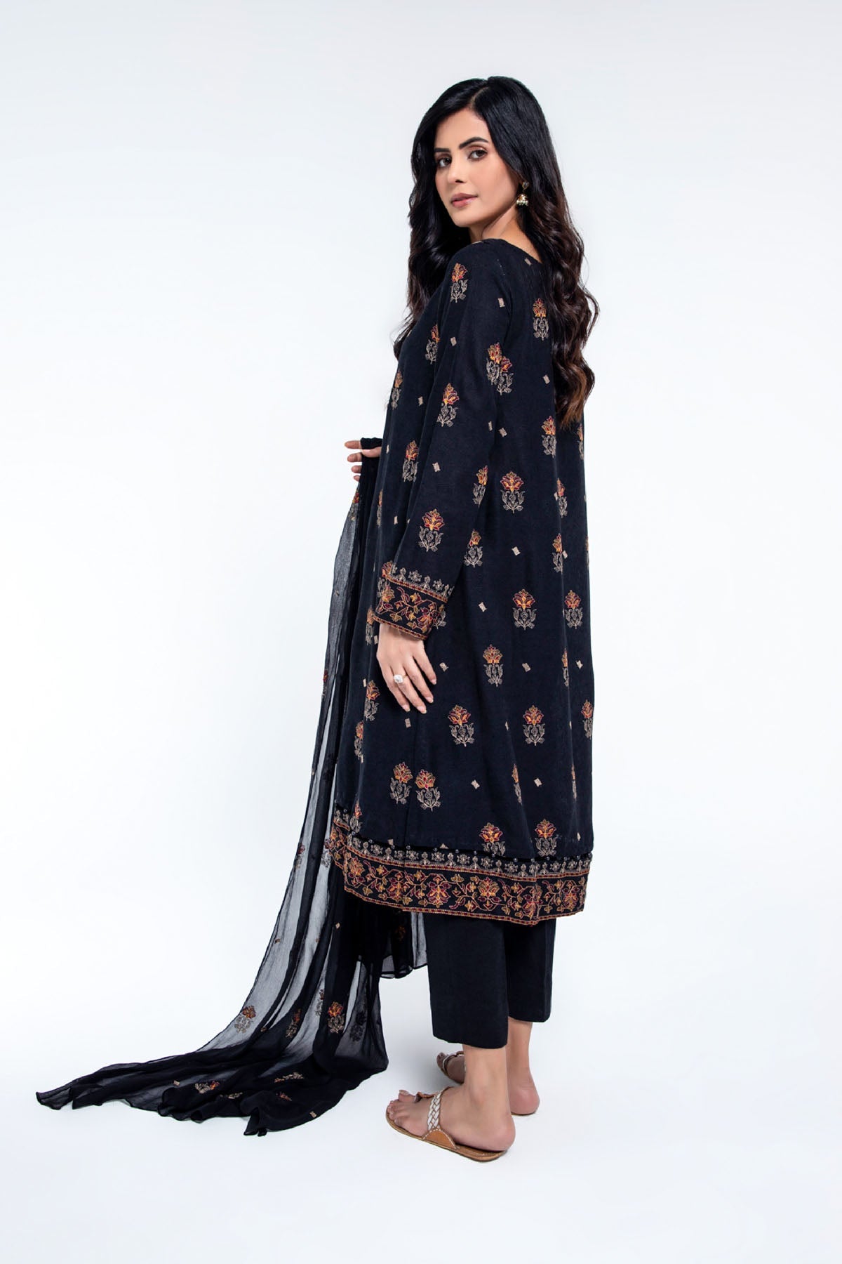 EMBROIDERED COTTON KARANDI 3 PCS (UNSTITCHED)