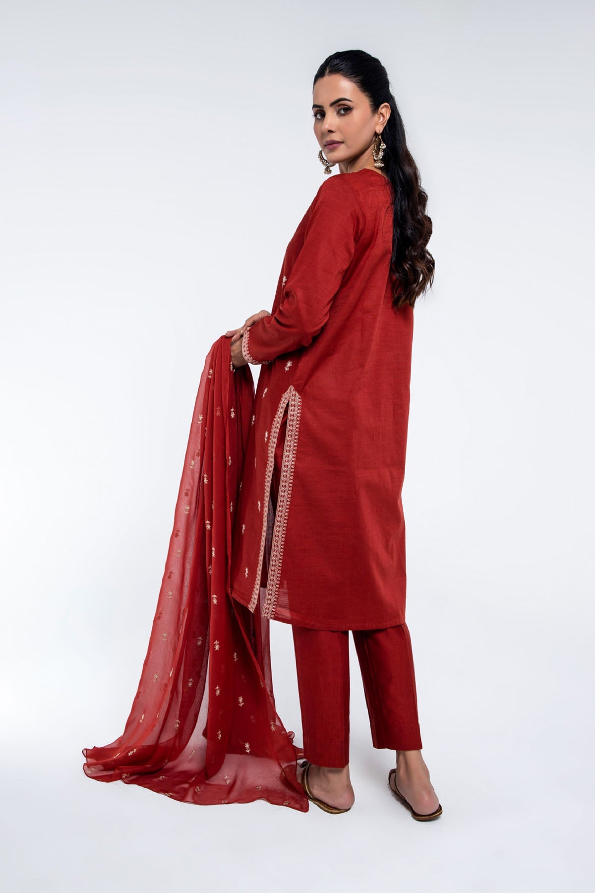 PRET EMBROIDERED SLUB KHADDAR 3 PCS