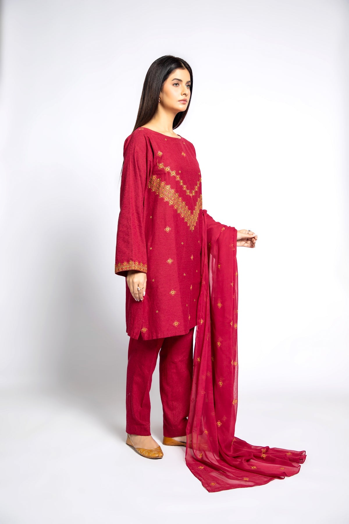 PRET EMBROIDERED COTTON KARANDI 3 PCS