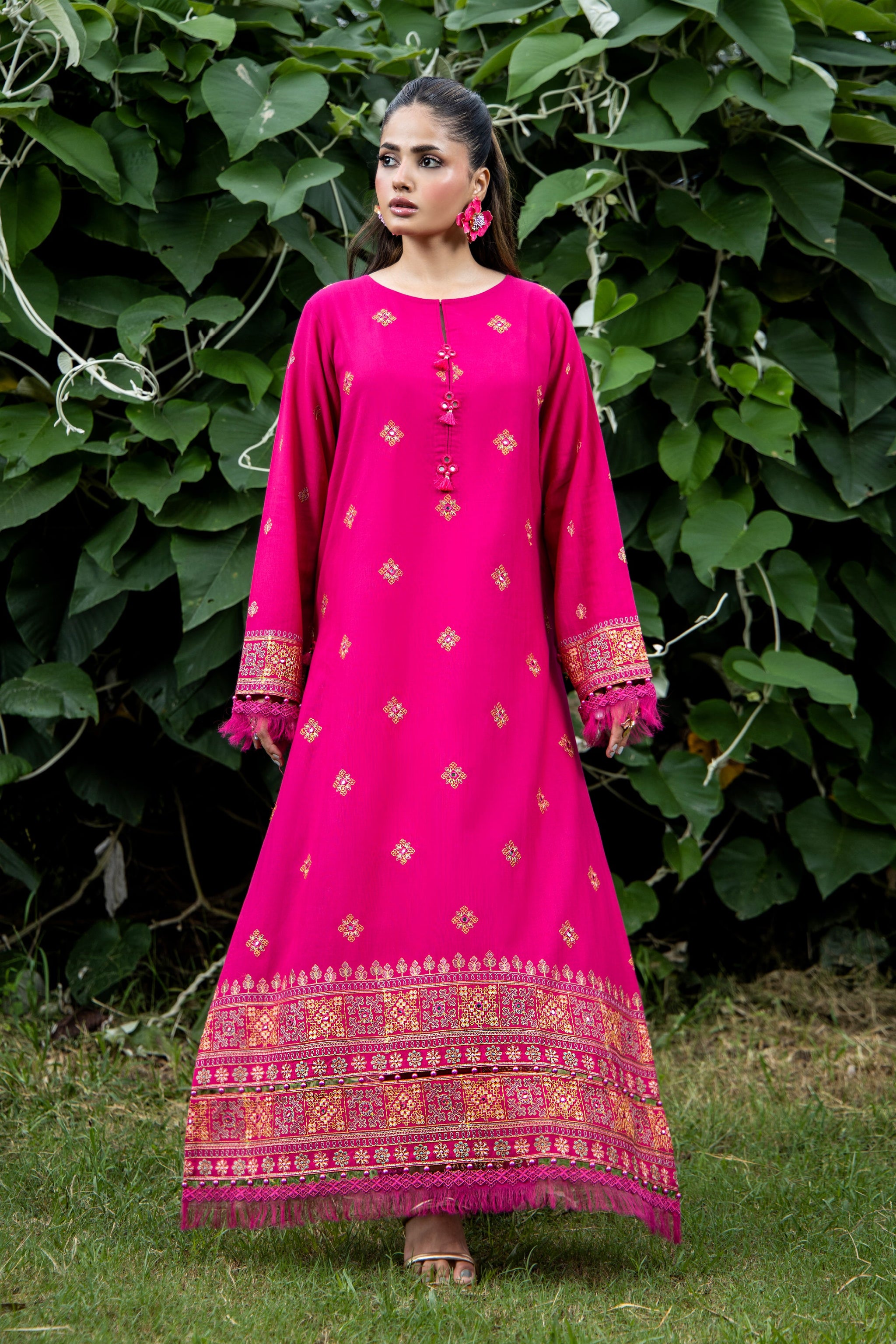 EMBROIDERED & SHEESHA WORK SLUB KHADDAR 2 PCS (UNSTITCHED)