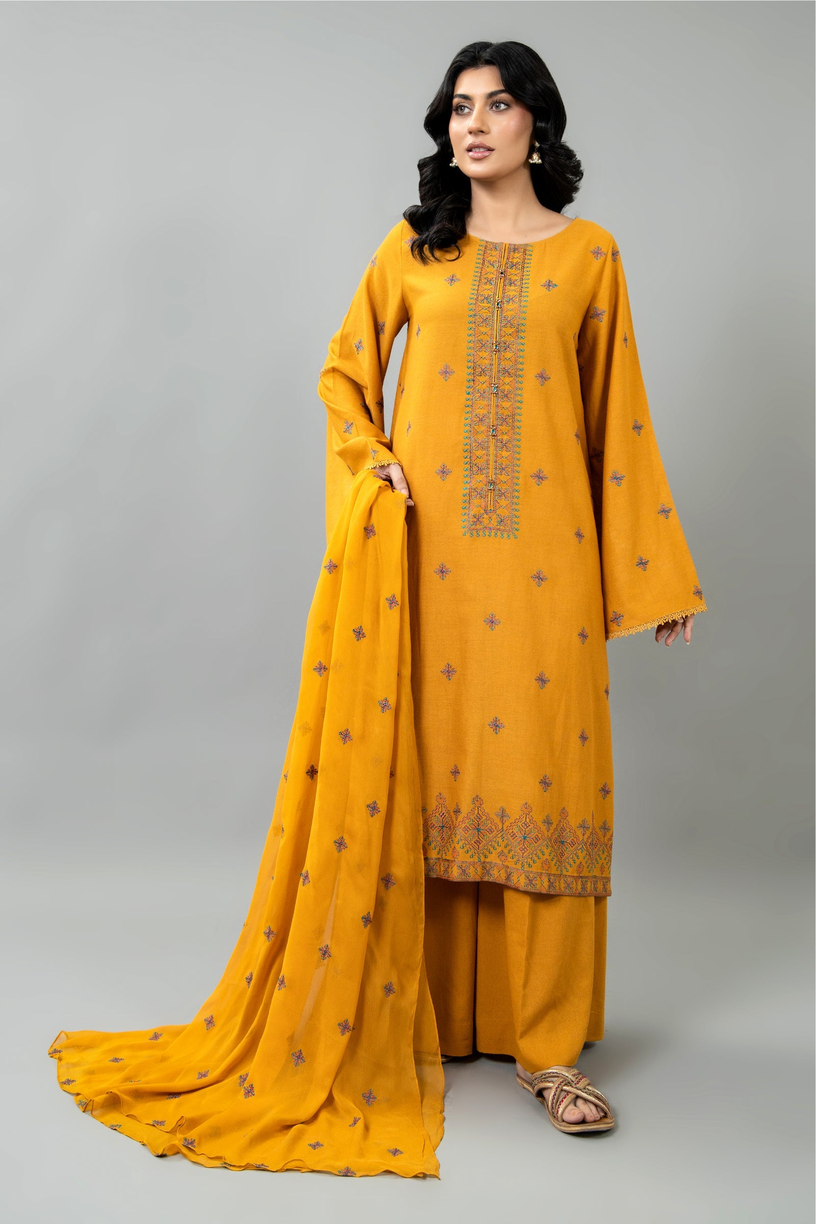 EMBROIDERED  KARANDI LAWN 3 PCS (UNSTITCHED)
