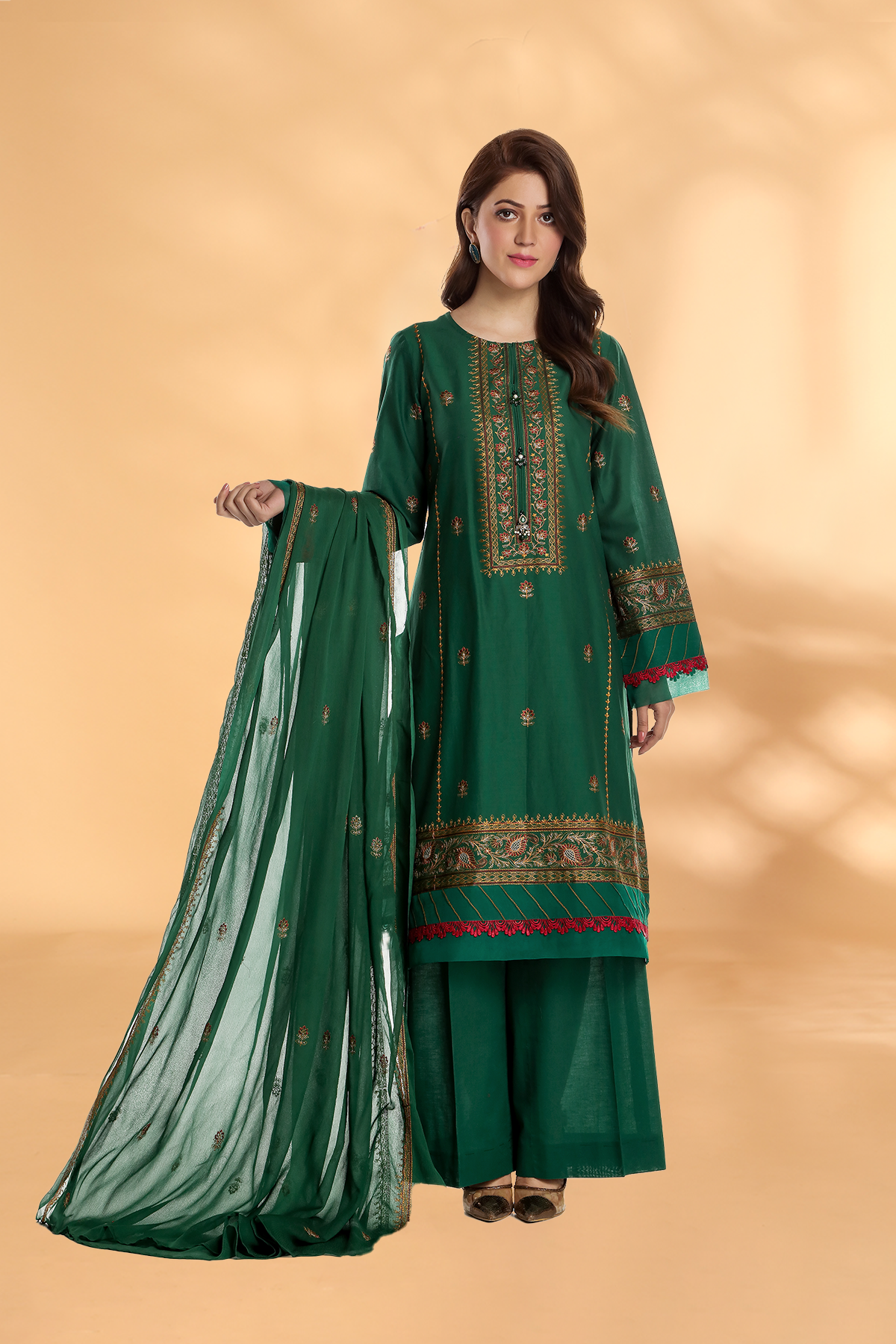 EMBROIDERED LAWN 3 PCS (UNSTITCHED)