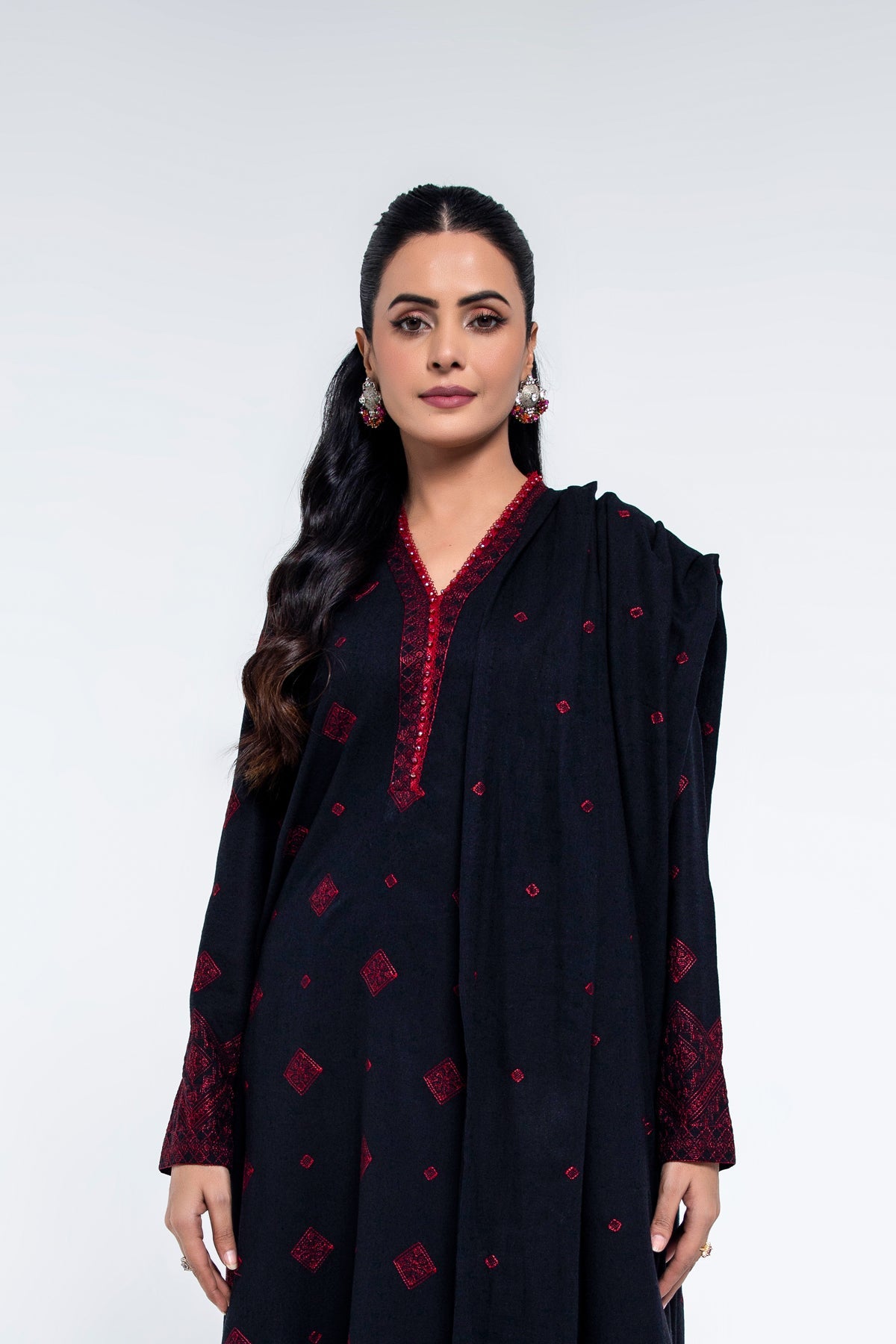 EMBROIDERED KARANDI LAWN 3 PCS (UNSTITCHED)