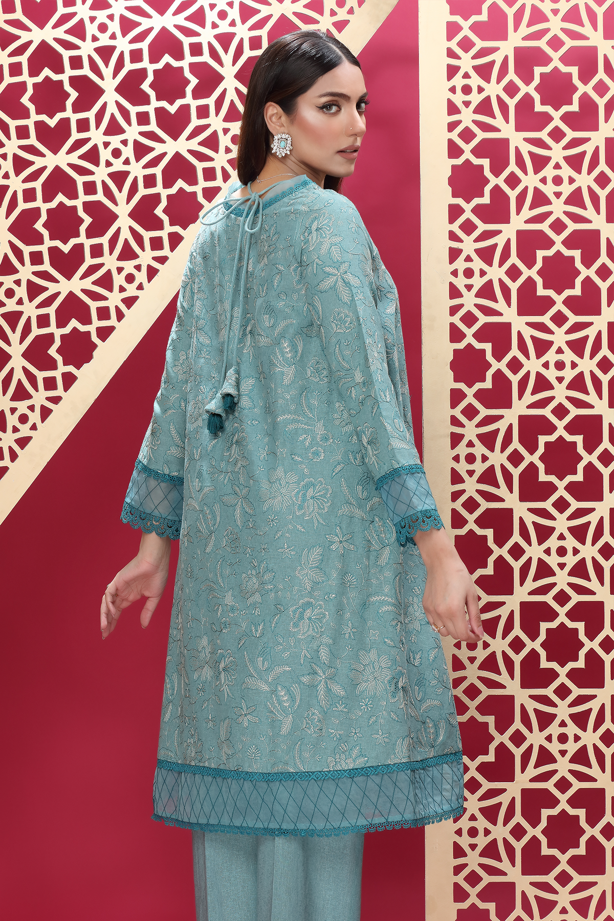 EMBROIDERED COTTON KARANDI 2 PCS (UNSTITCHED)