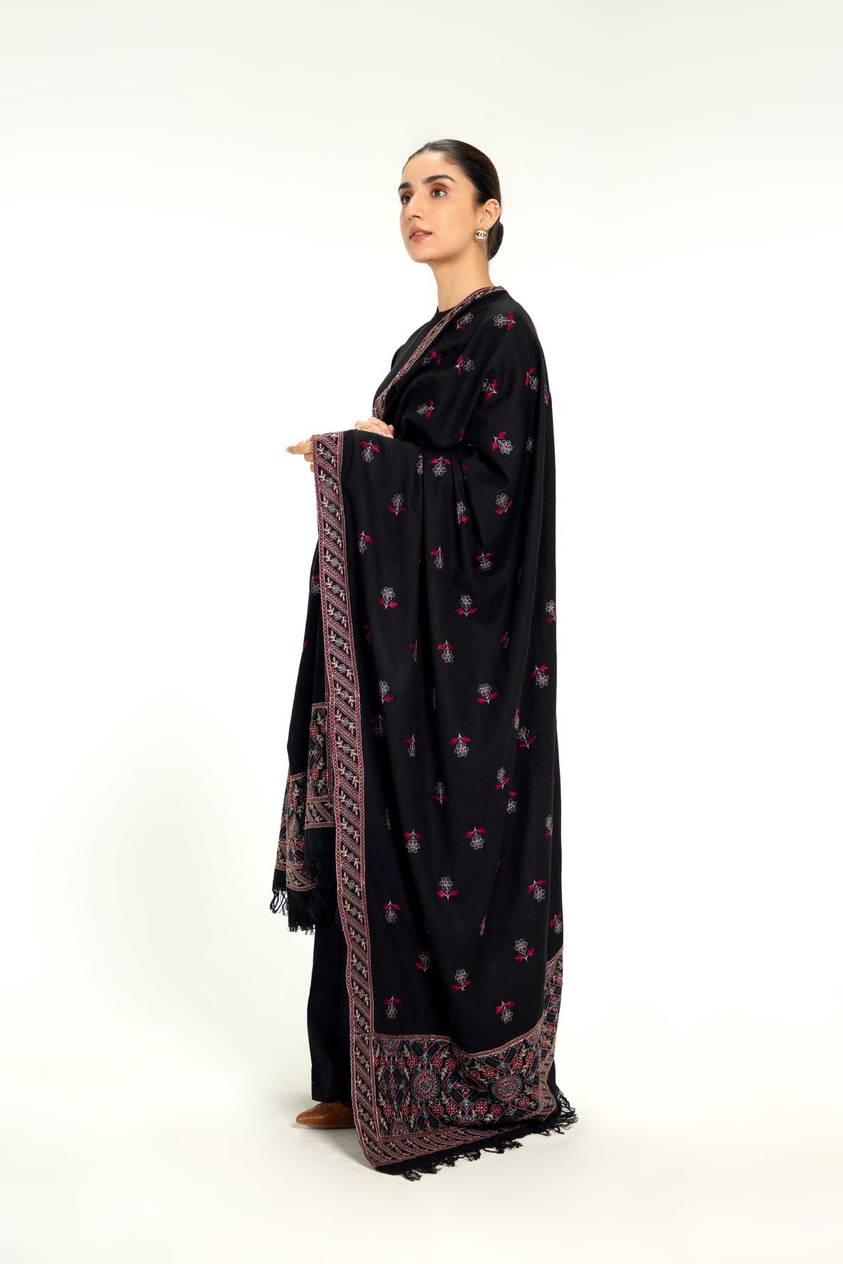 EMBROIDERED KARANDI LAWN SHAWL