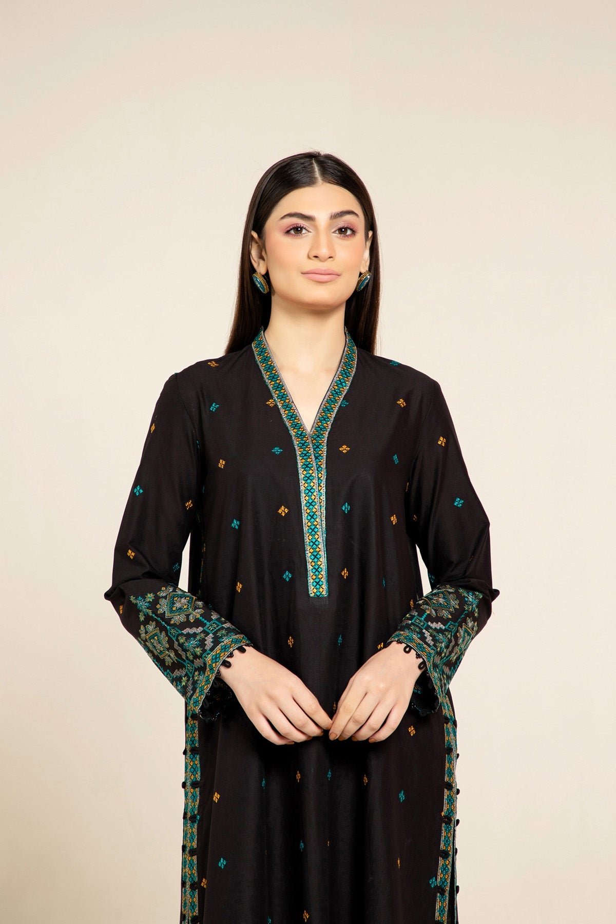 EMBROIDERED LAWN 2 PCS (UNSTITCHED)