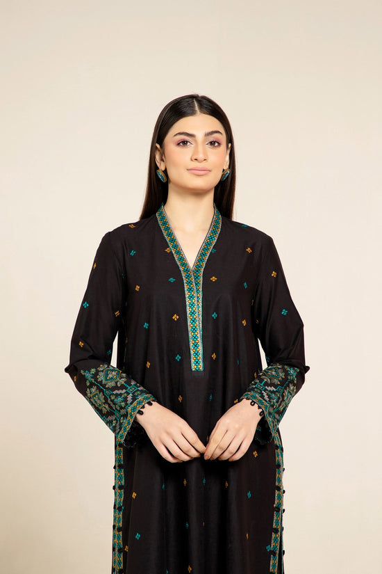 EMBROIDERED LAWN 2 PCS (UNSTITCHED)