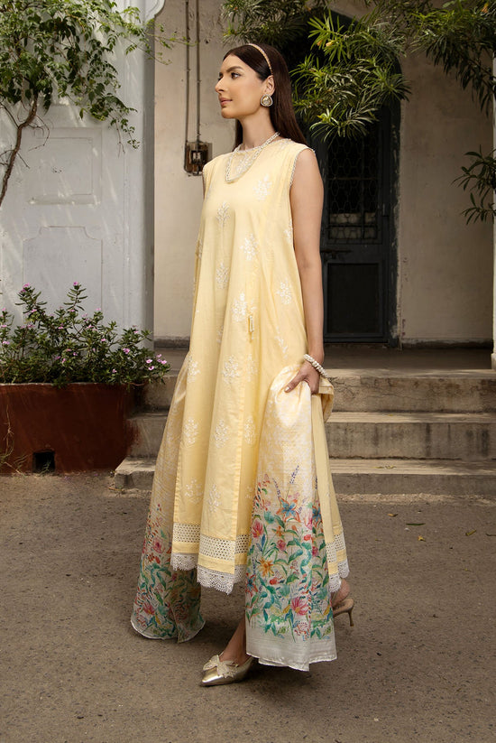 EMBROIDERED LAWN 3 PCS (UNSTITCHED)