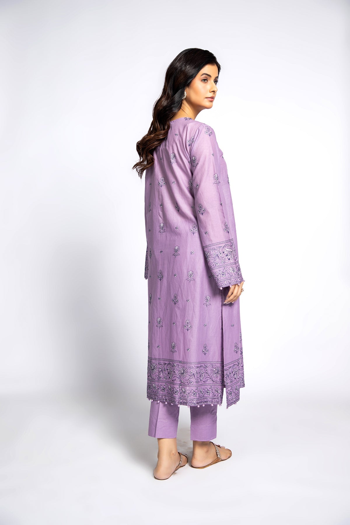 EMBROIDERED LAWN 2 PCS (UNSTITCHED)