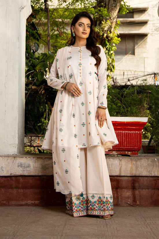 EMBROIDERED LAWN 3 PCS (UNSTITCHED)