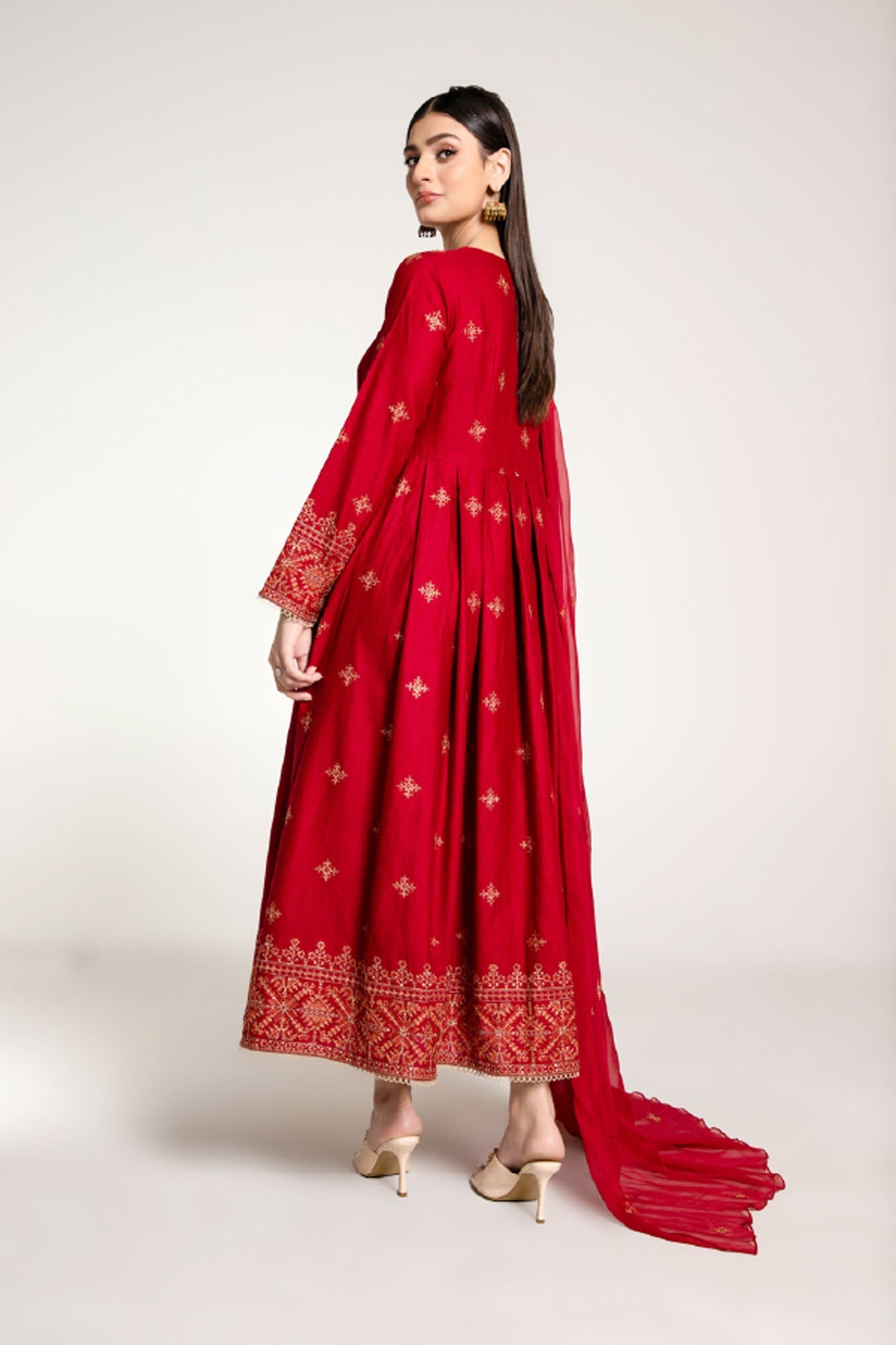 EMBROIDERED SLUB KHADDAR  3 PCS (UNSTITCHED)