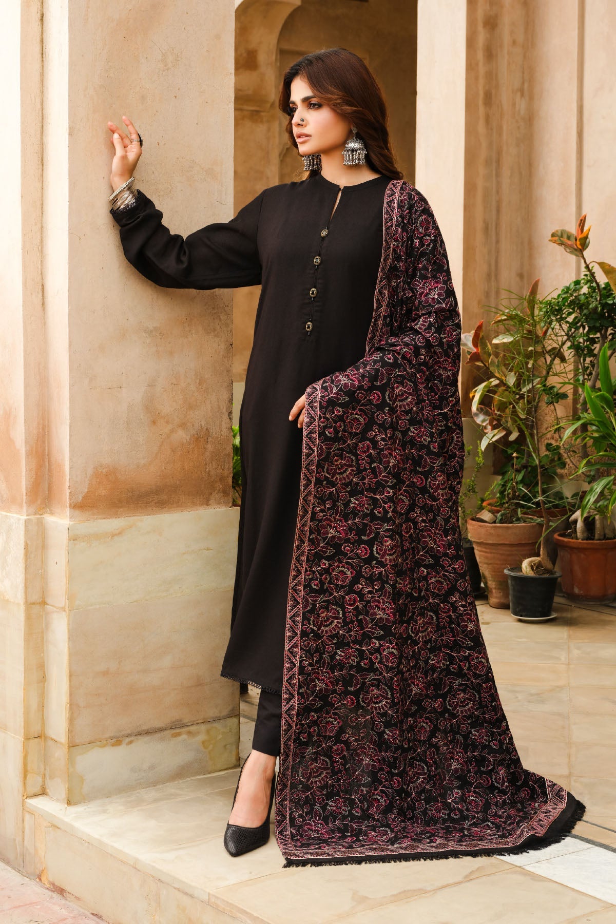 EMBROIDERED KARANNDI LAWN SHAWL