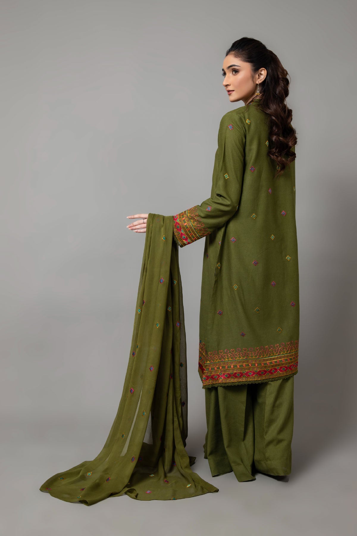 EMBROIDERED KARANDI LAWN 3 PCS (UNSTITCHED)