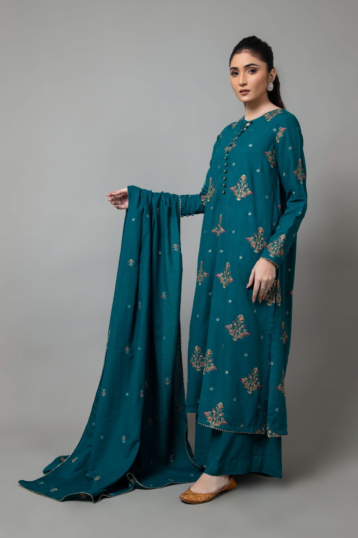 EMBROIDERED KARANDI LAWN 3 PCS (UNSTITCHED)