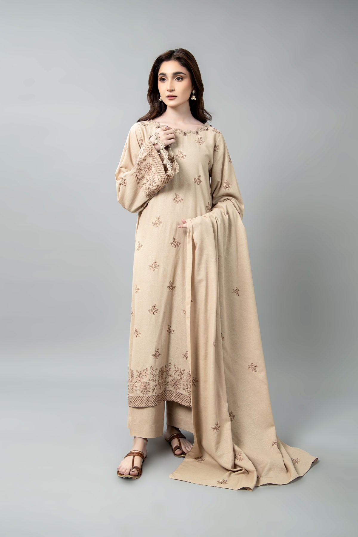EMBROIDERED KARANDI LAWN 3 PCS (UNSTITCHED)